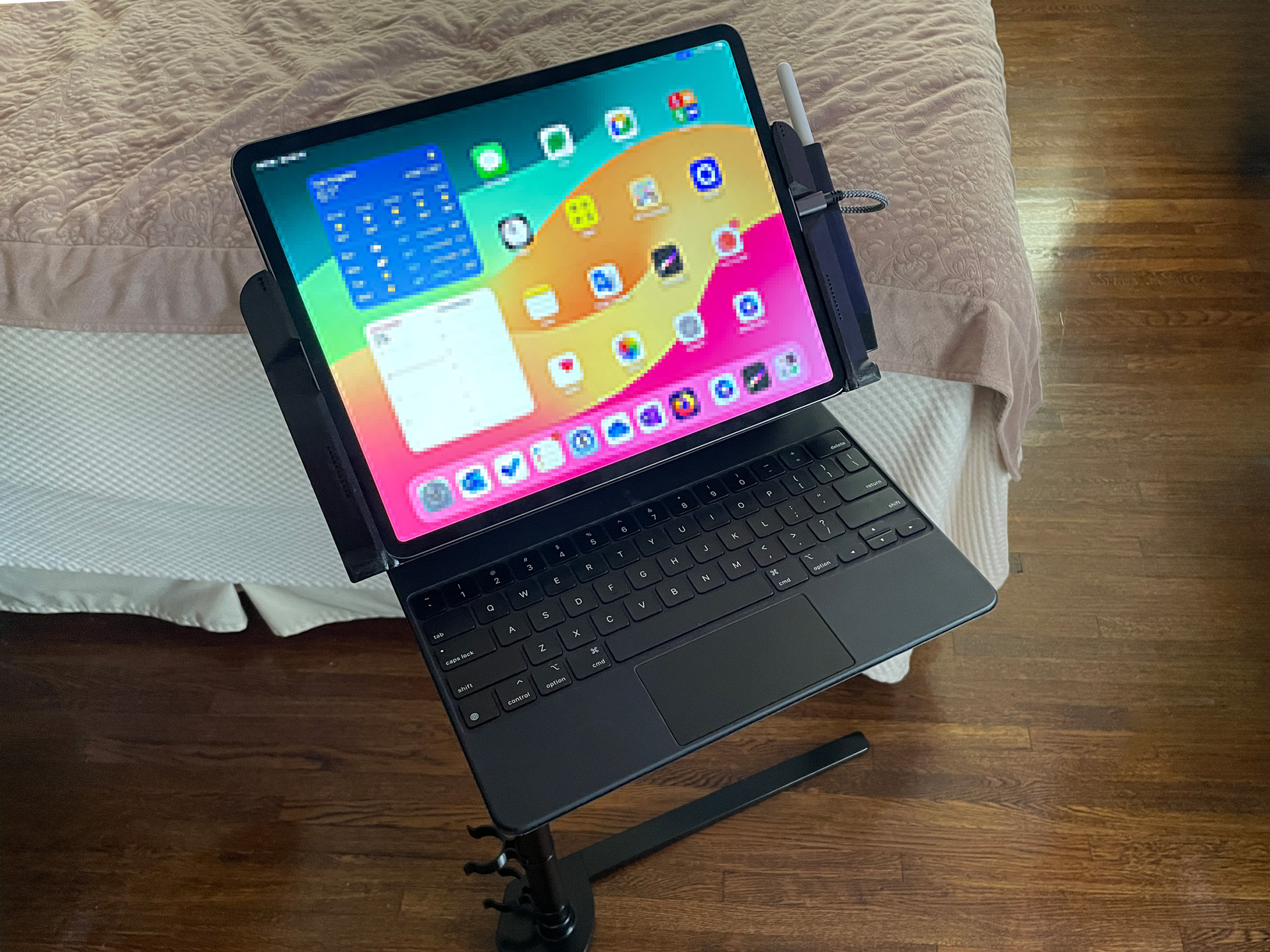 iPad and Magic Keyboard Cradle for Floor Stand by spark | Download free ...