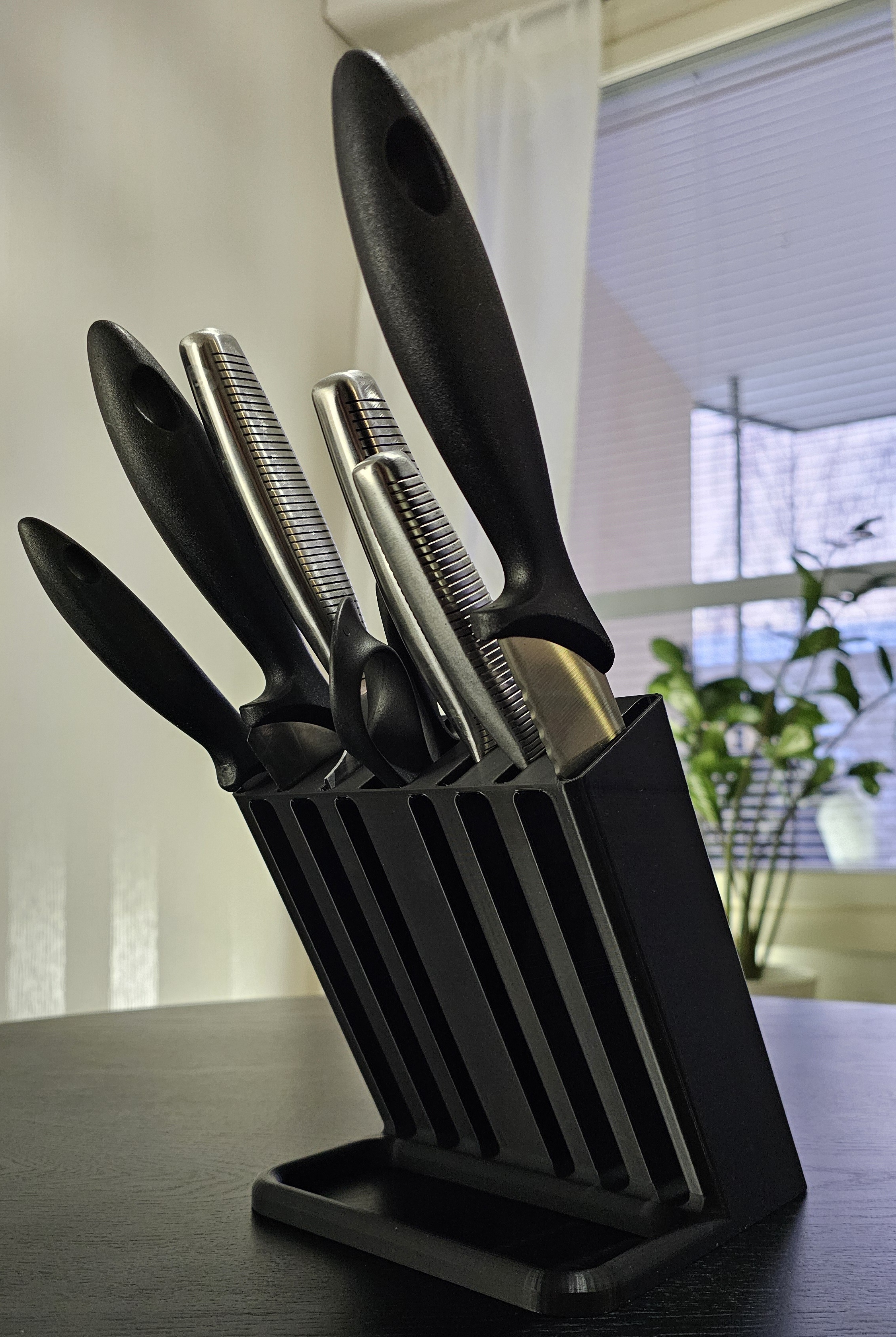 Knife stand
