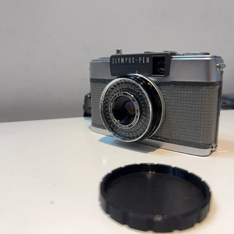 Olympus Pen EES-2 Lens Cap by Rik M0RKM | Download free STL model