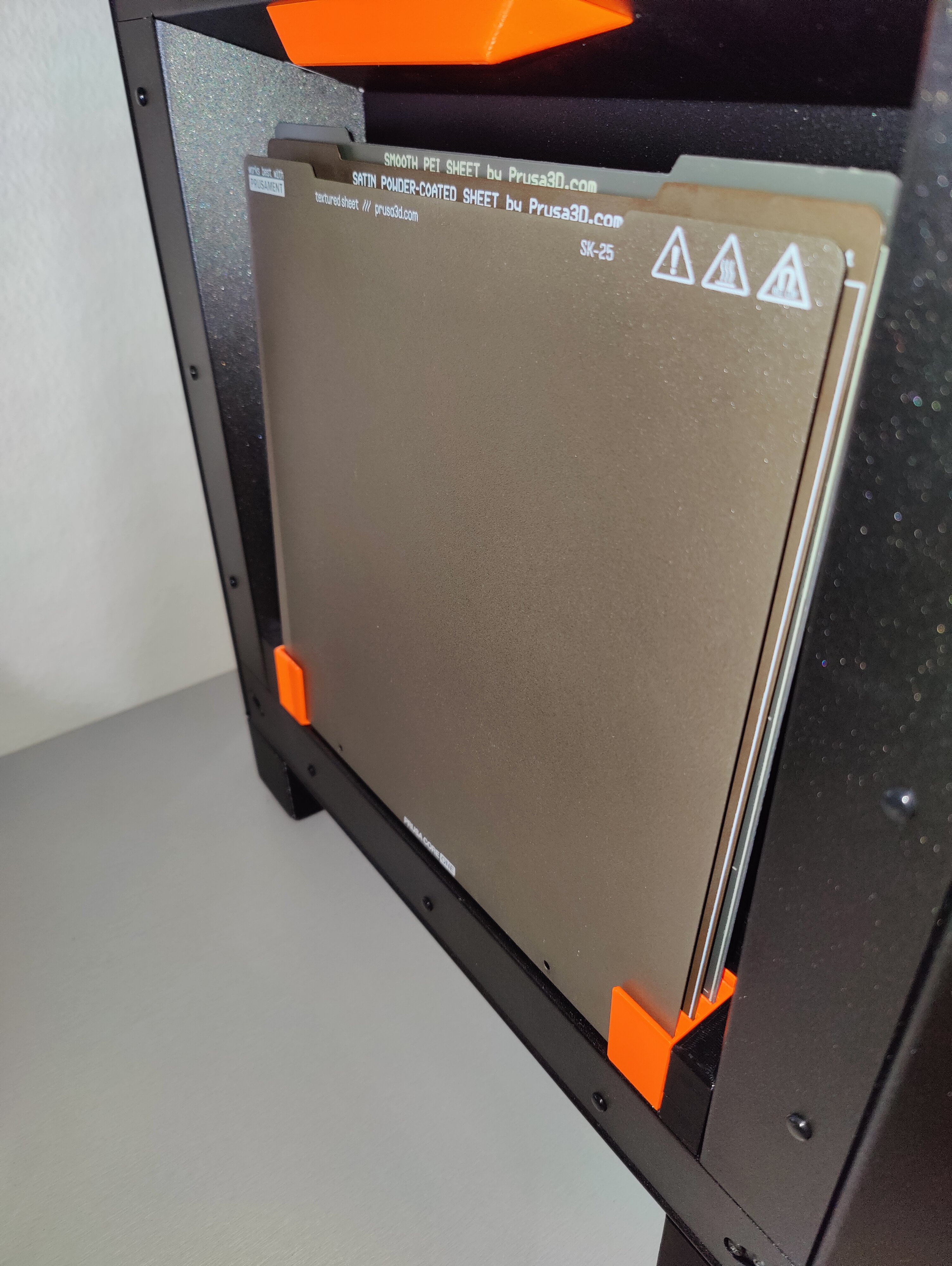 Core One tilting print sheet holder remix - parametric