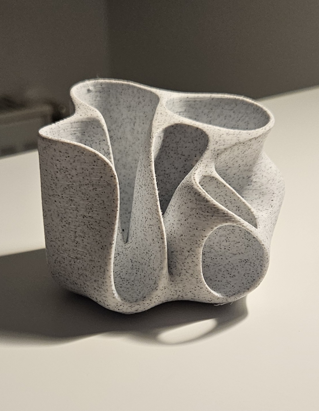 Abstract desk organizer