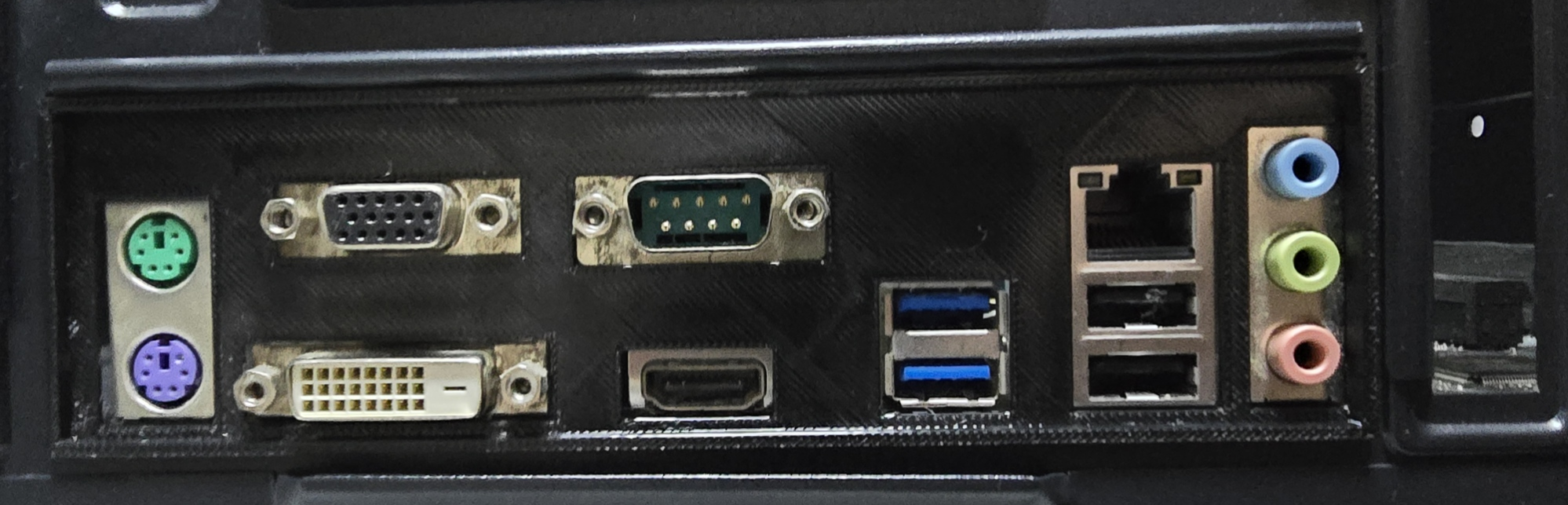 GIGABYTE H310M HD3 IO Panel