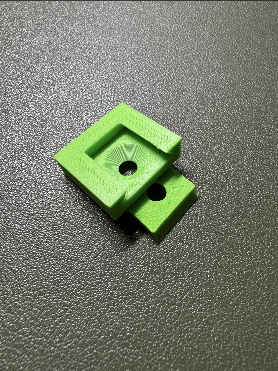 Universal Wall Mount: Small