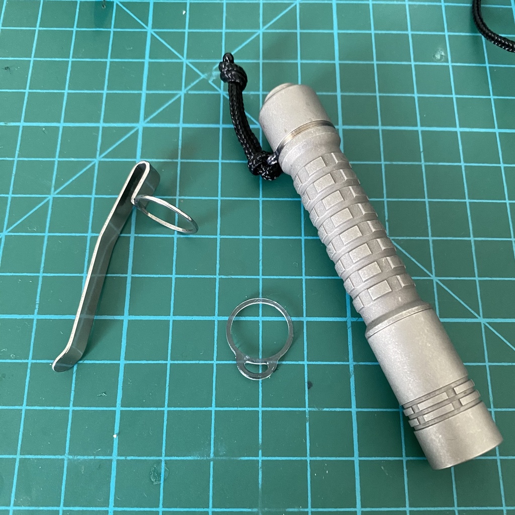 Reylight Pineapple Mini lanyard ring