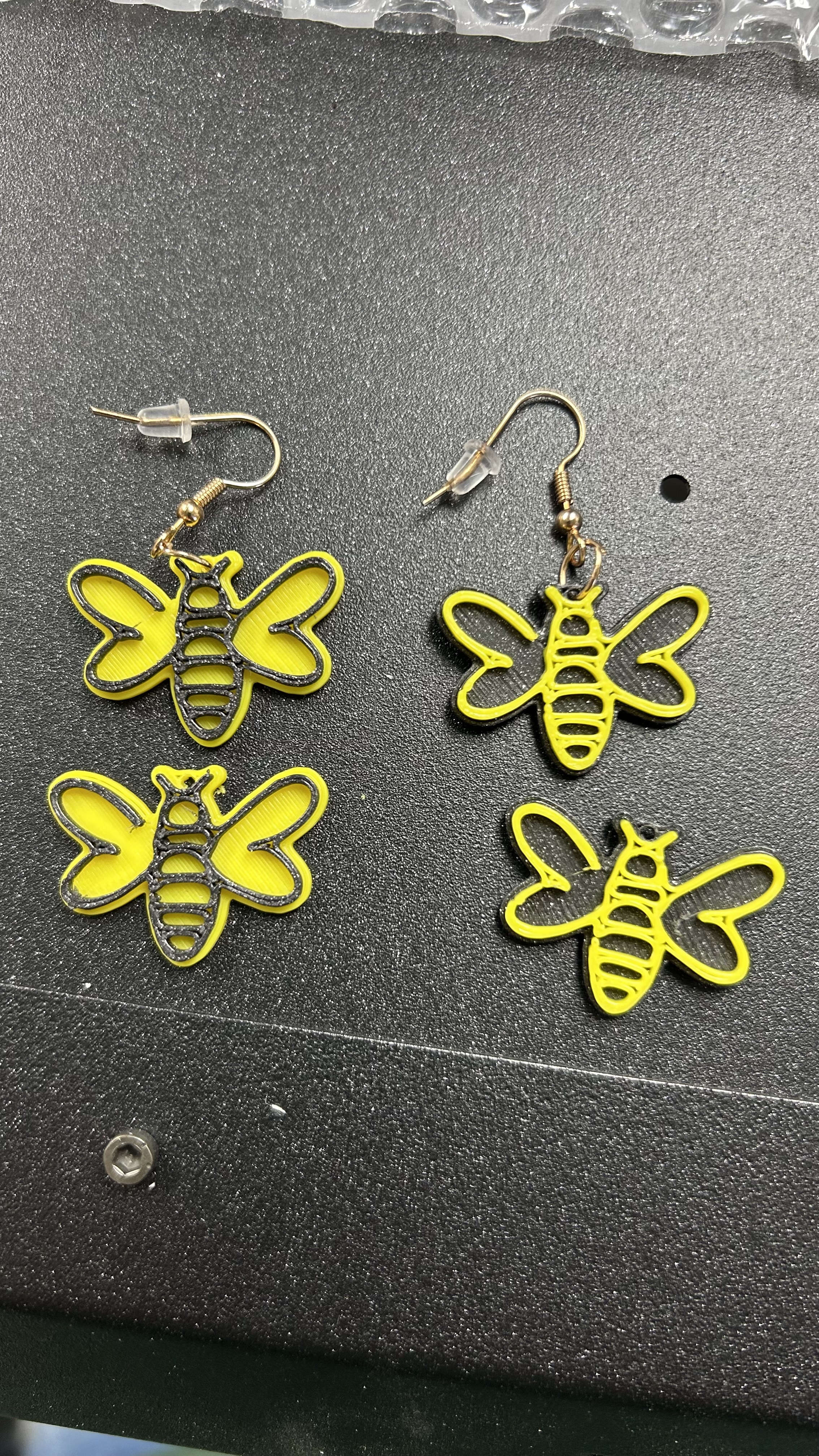 small bee earrings