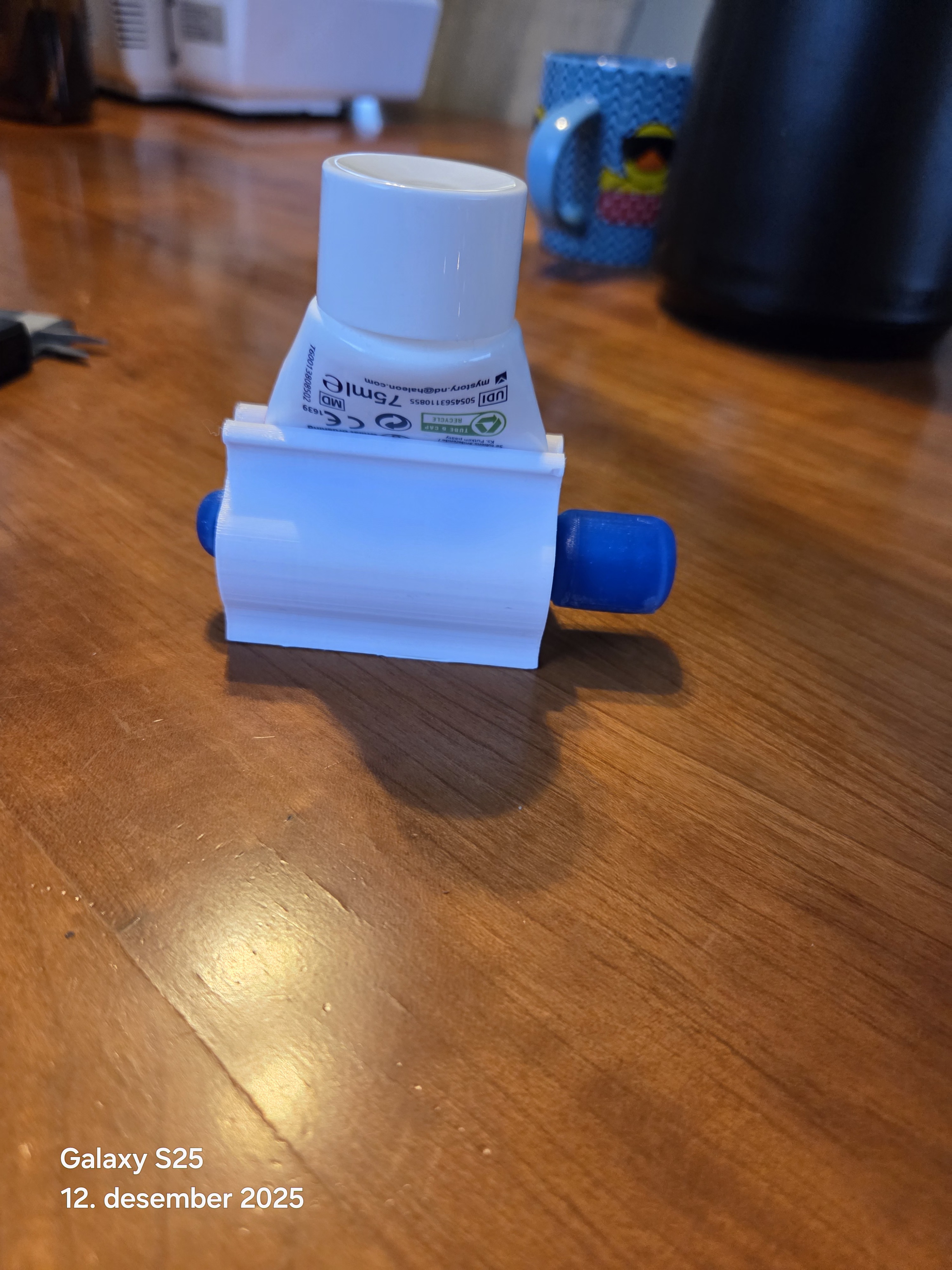 toothpastesqueezer.