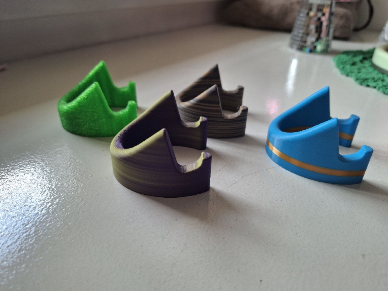 Miniatura 2 do modelo 3D Universal Phone Stand
