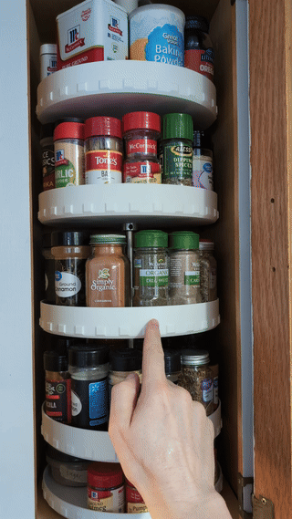 Miniatura 2 do modelo 3D Spice rack - rotating carousel - parametric