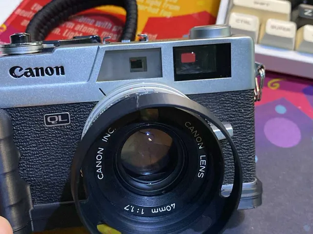 Canonet QL17 vented lens hood