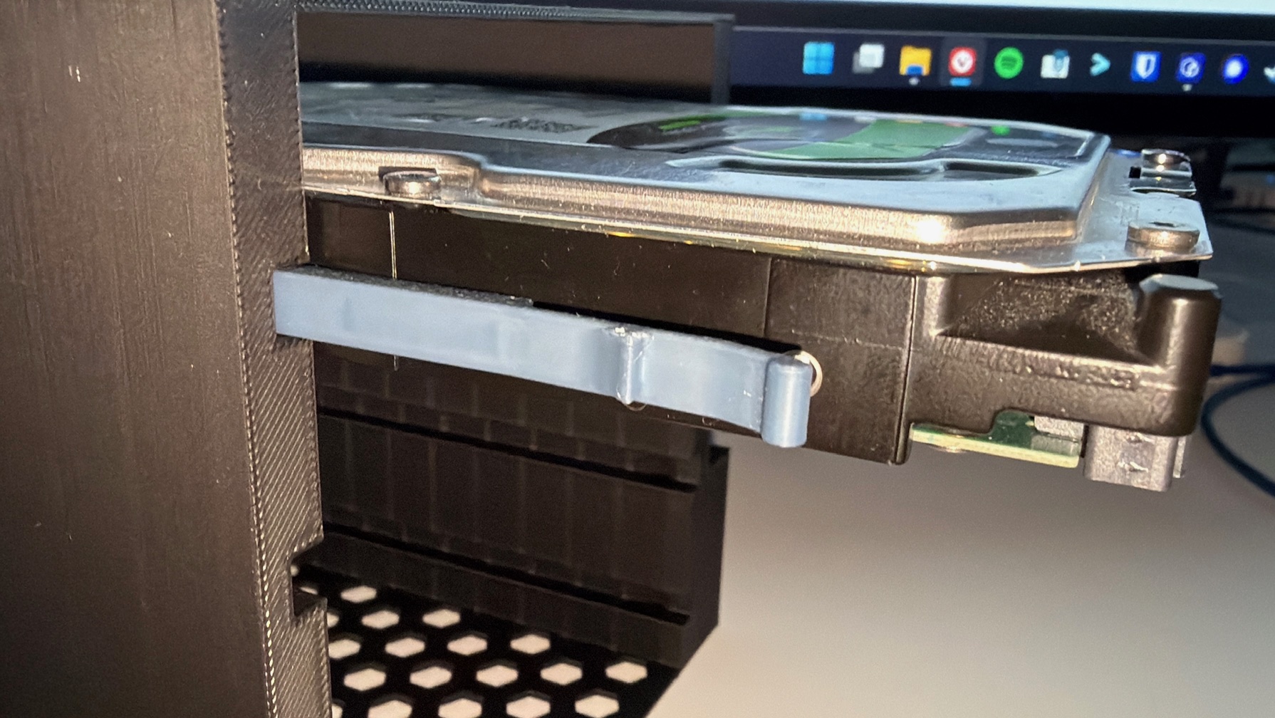 Seagate RAIL for 4-in-3 | 3.5"/5.25" HDD bay