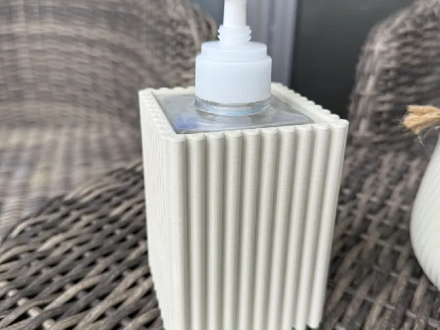 Ribbed Attractive Hand Soap Sleeve / Container for Muji 400 mL PET Refill Bottle
