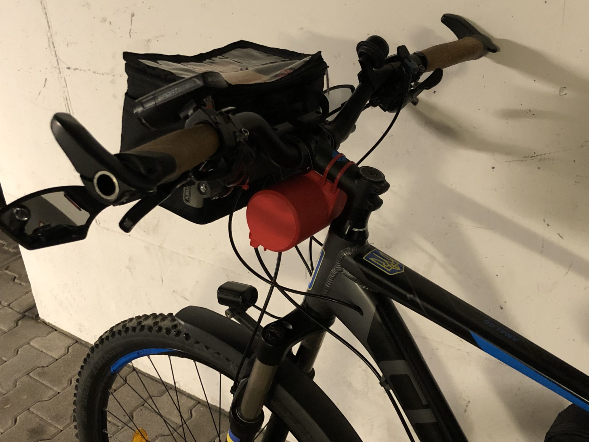 Waterproof battery box for bycicle