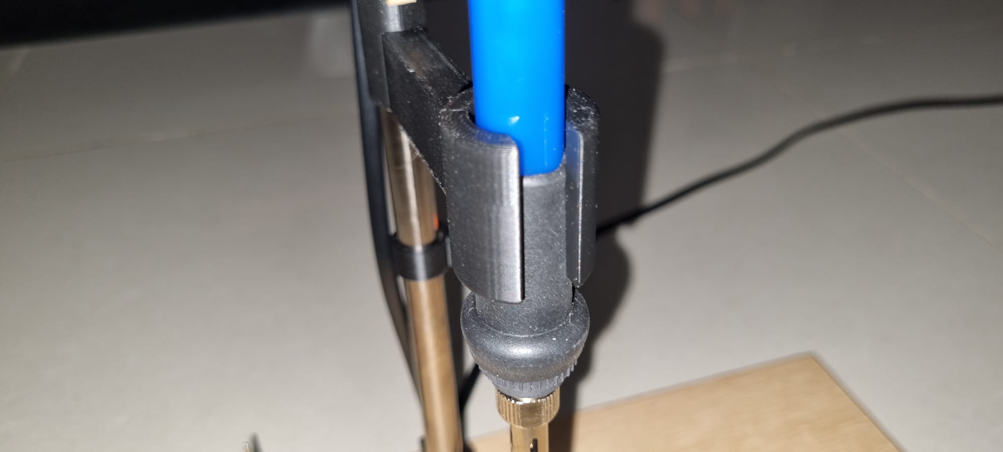 Miniatura 5 do modelo 3D Simple Heat Insert Press