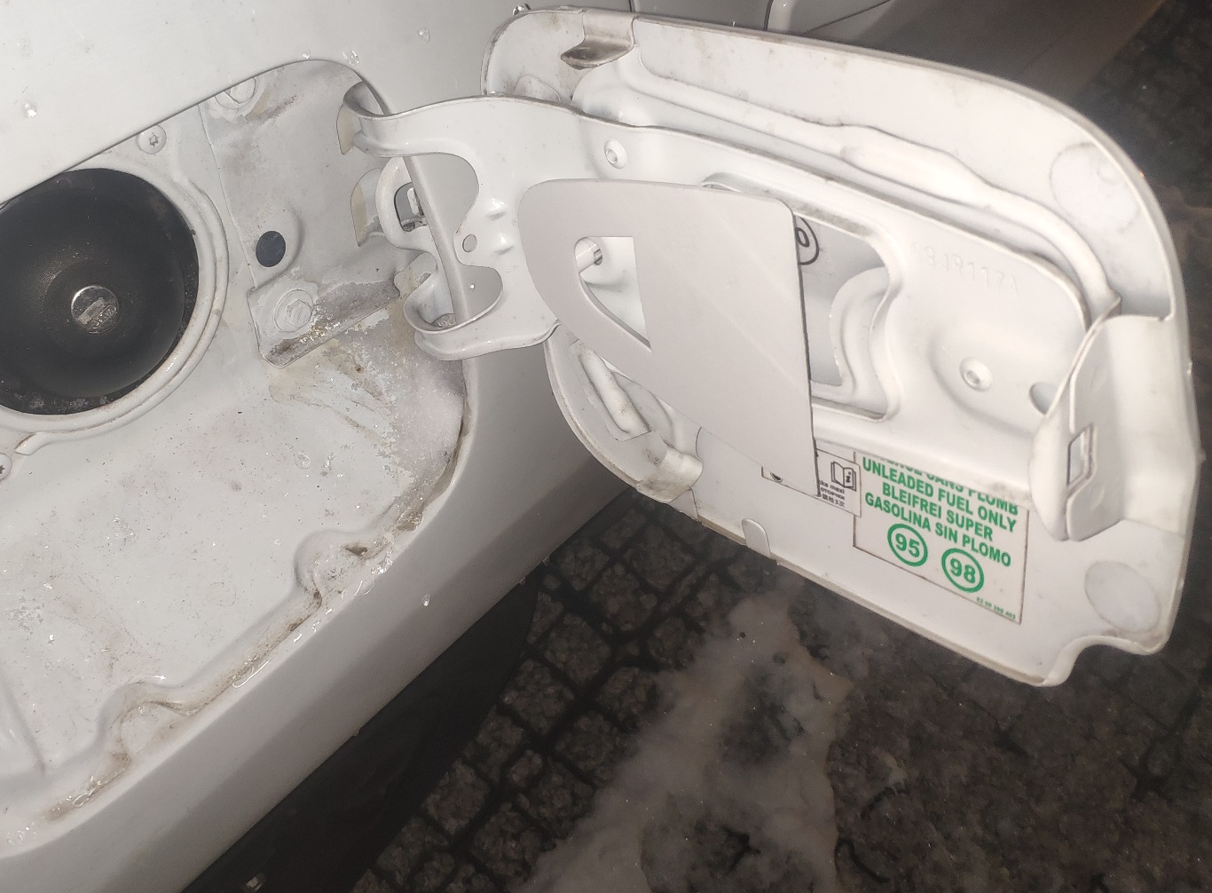 Scraper Dacia mount fuel filler cap by Peter K Download free STL