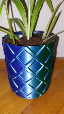 Self watering planter vase mode