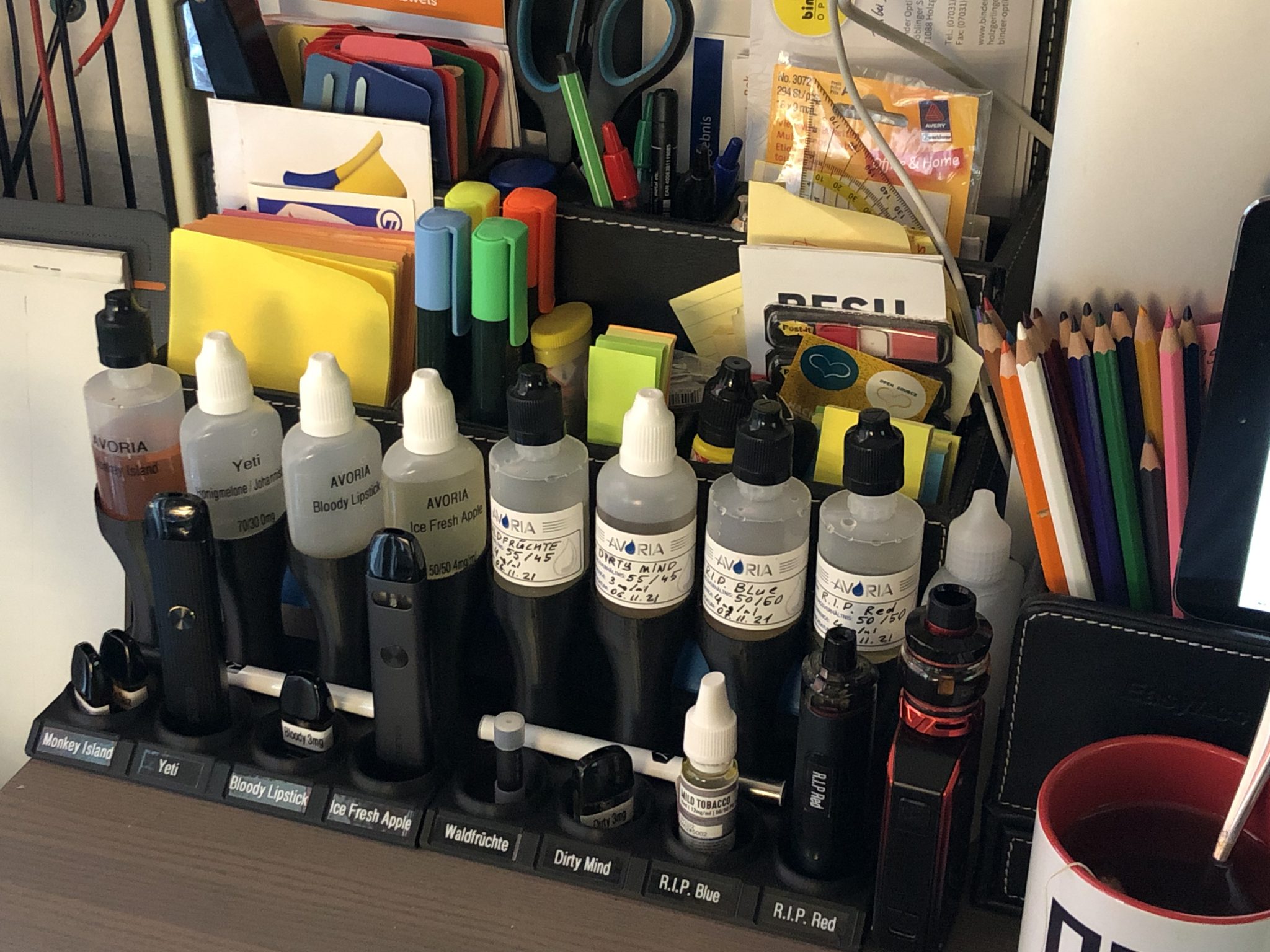 Vape organizer for liquids and pods