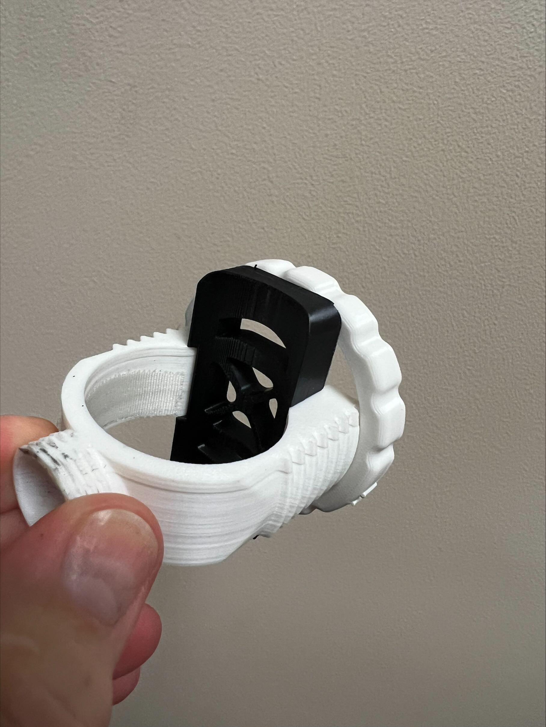 Lock Bar for Handlebar phone mount
