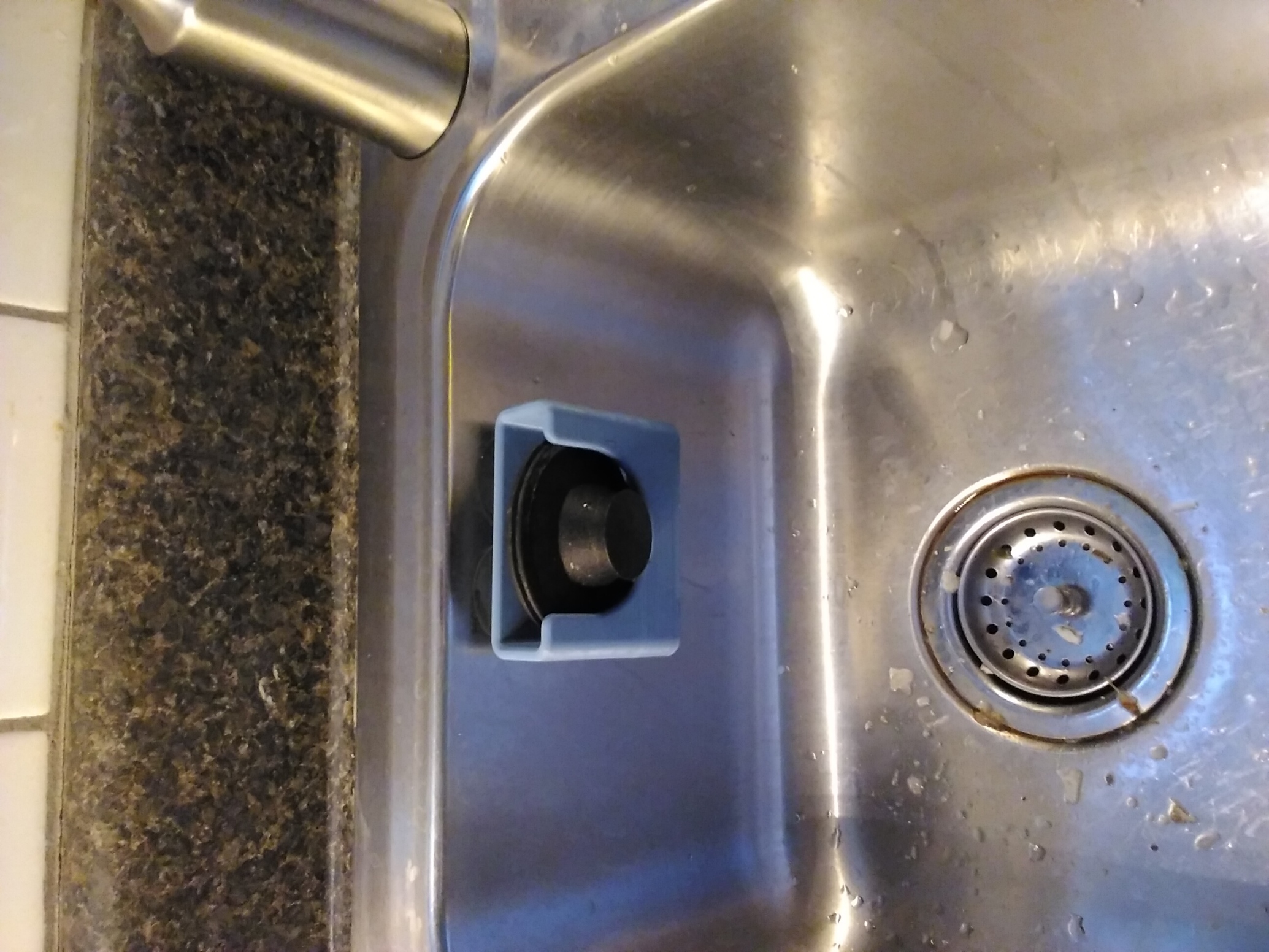 Sink Stopper Holder by michael733 Download free STL model