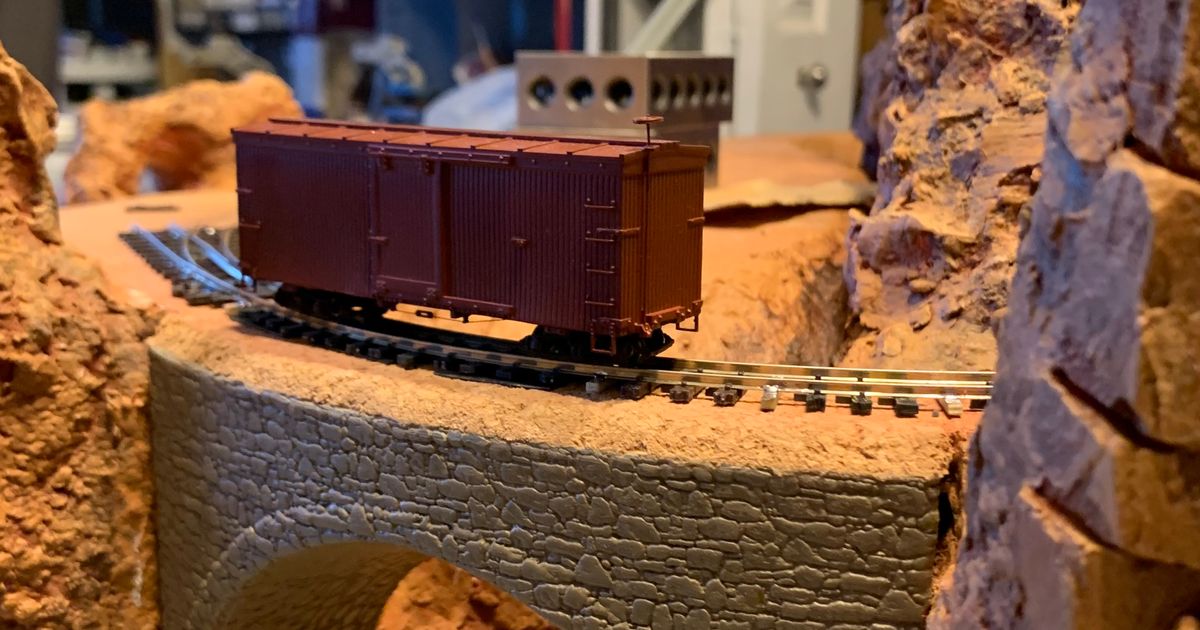 Model railroad curved stone bridge (8" 12" diameter) by wittmason