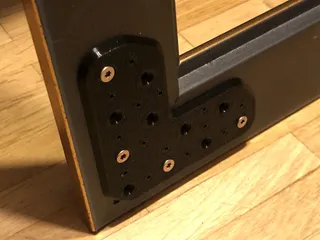 Reinforcement for the painting frame