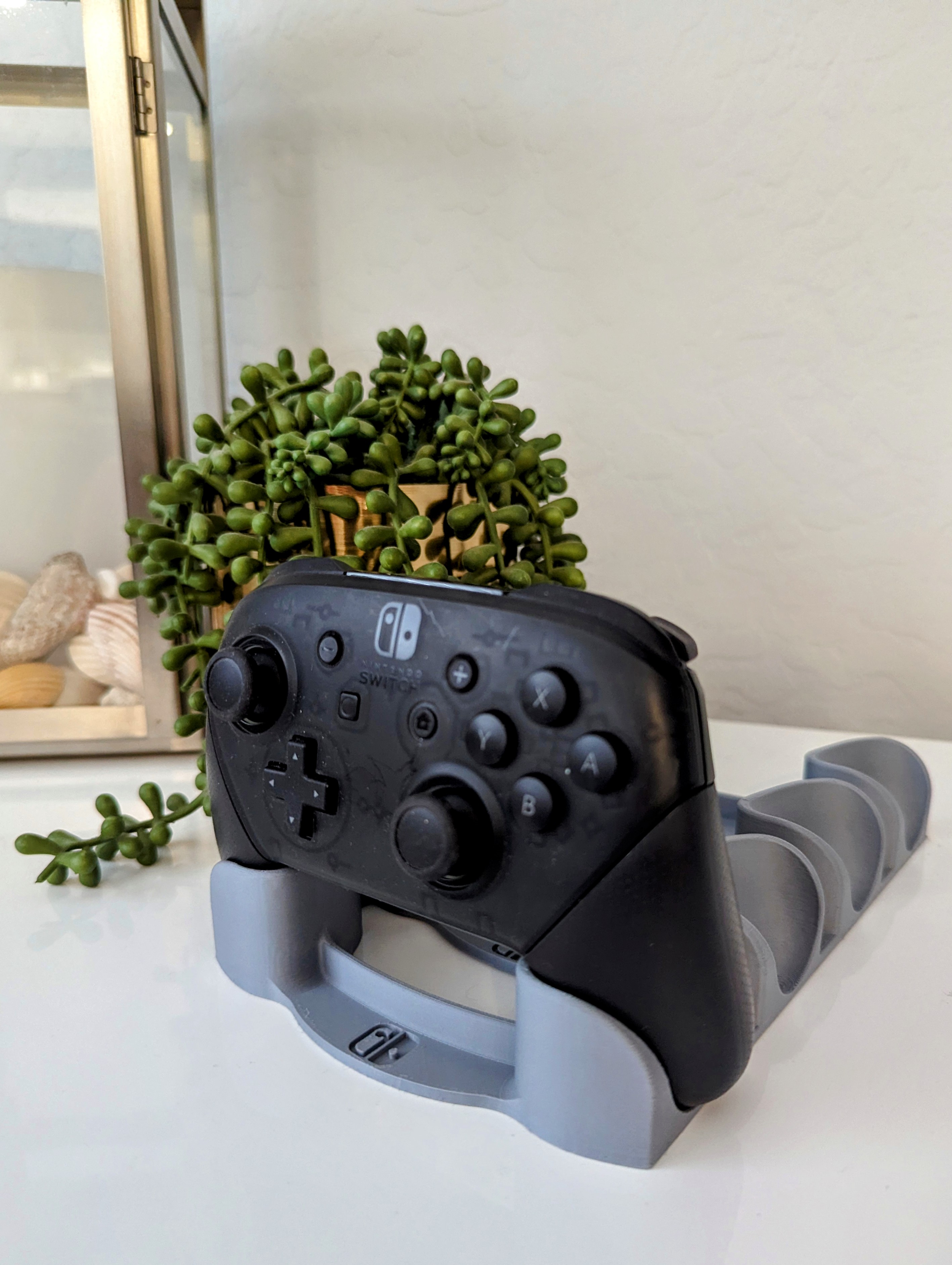 Nintendo Switch Pro Controller Stand 4x Controller by ntalekt