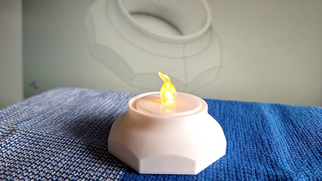 Teelicht Halter, minimalistisch / Tea Light Holder, minimalistic