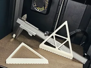 Triangle Icescraper (Pocketsize) by Sven Jacobs | Download free STL ...