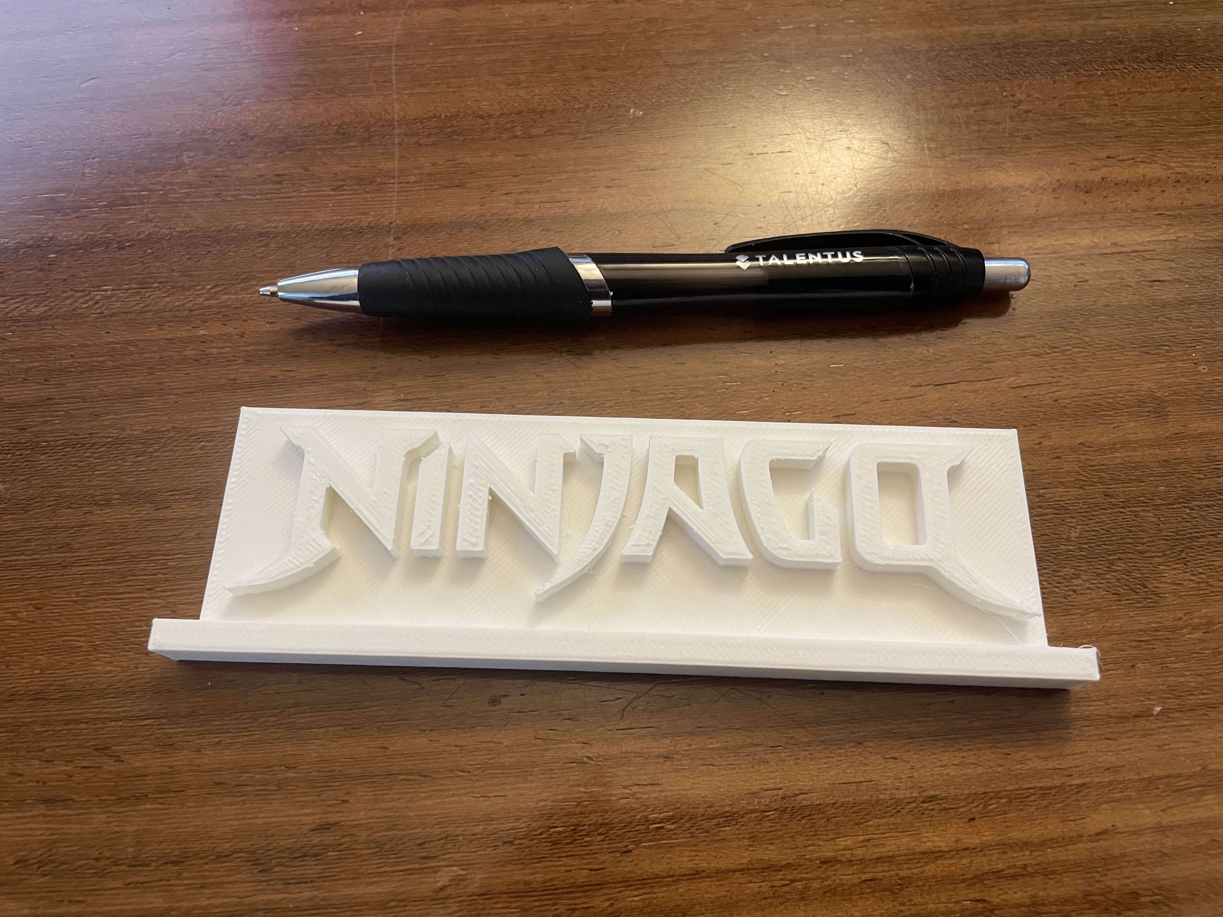 Lego Ninjago Logo zum Hinstellen