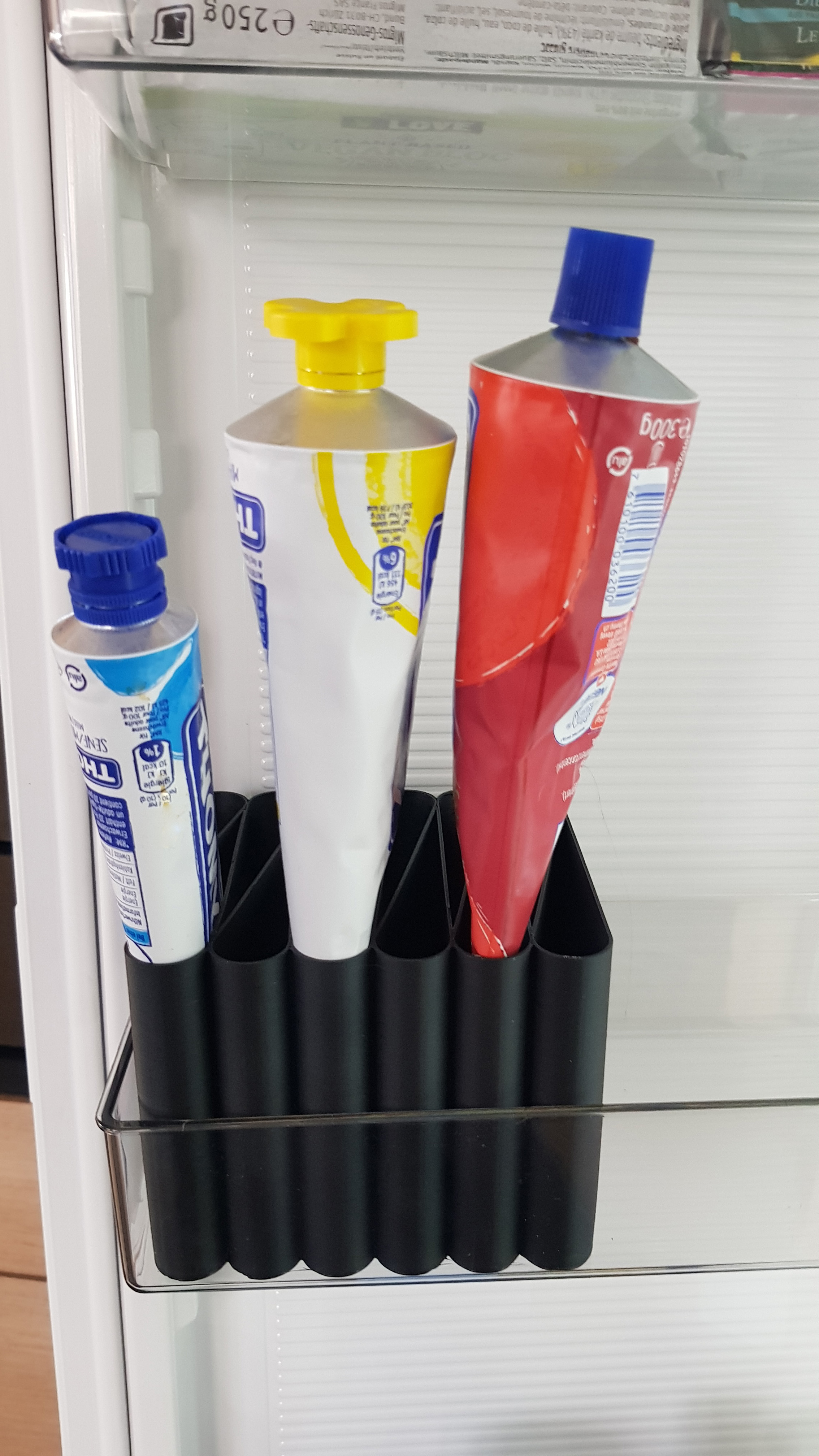Tubenhalter für Kühlschrank / Tubeholder for Refrigerator
