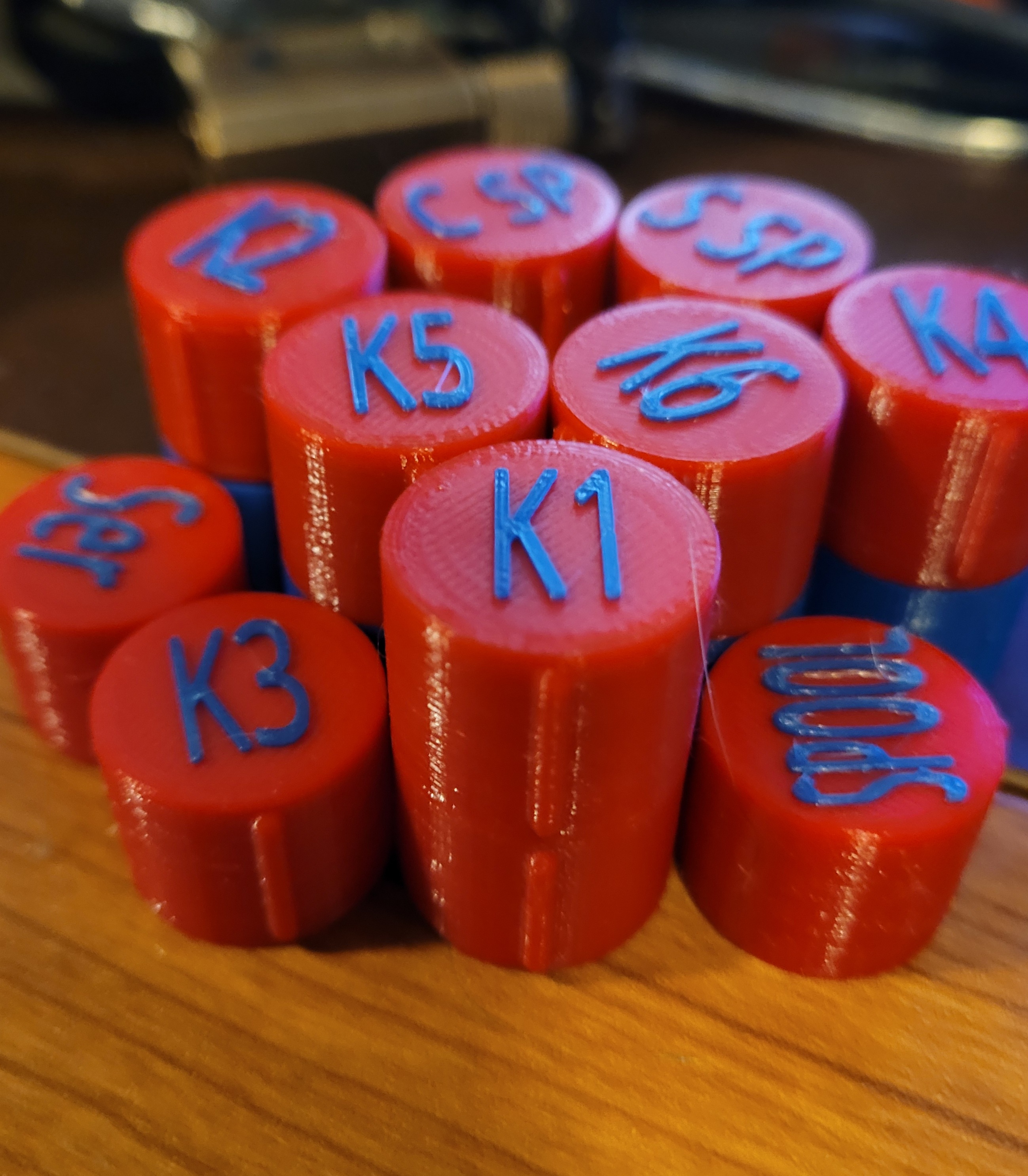 Screw-able container for small parts 3D model thumbnail