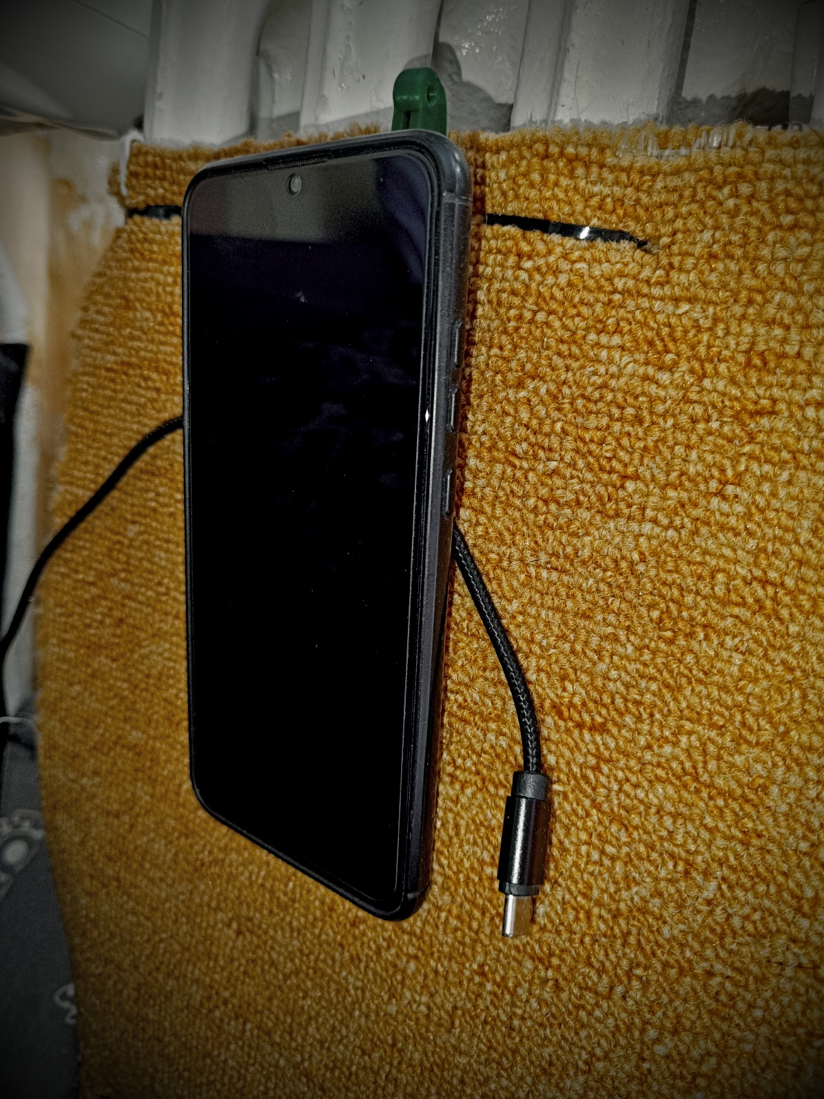 Universal mobile phone hook by PARANORMALPOST Download free STL model