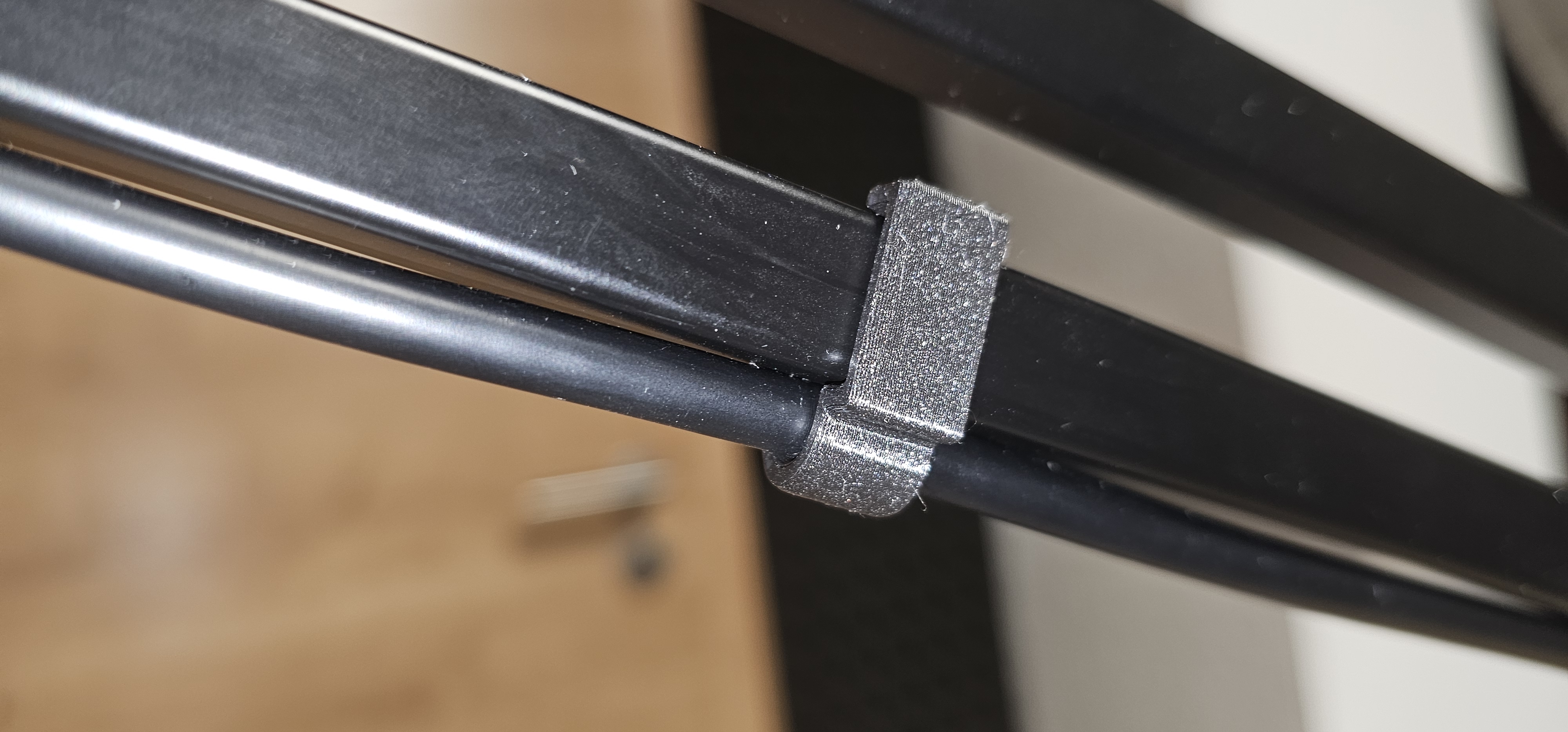 microphone-arm-xlr-cable-clip-13x13-by-jan-tsch-n-download-free-stl
