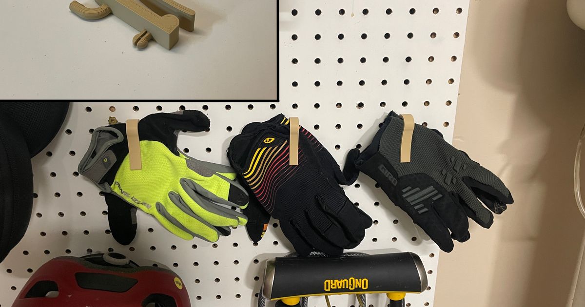 Secure Pegboard Glove Clip by w33ble Download free STL model