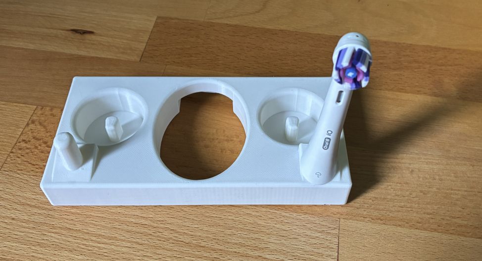 Yet another Braun Oral B IO 6 stand