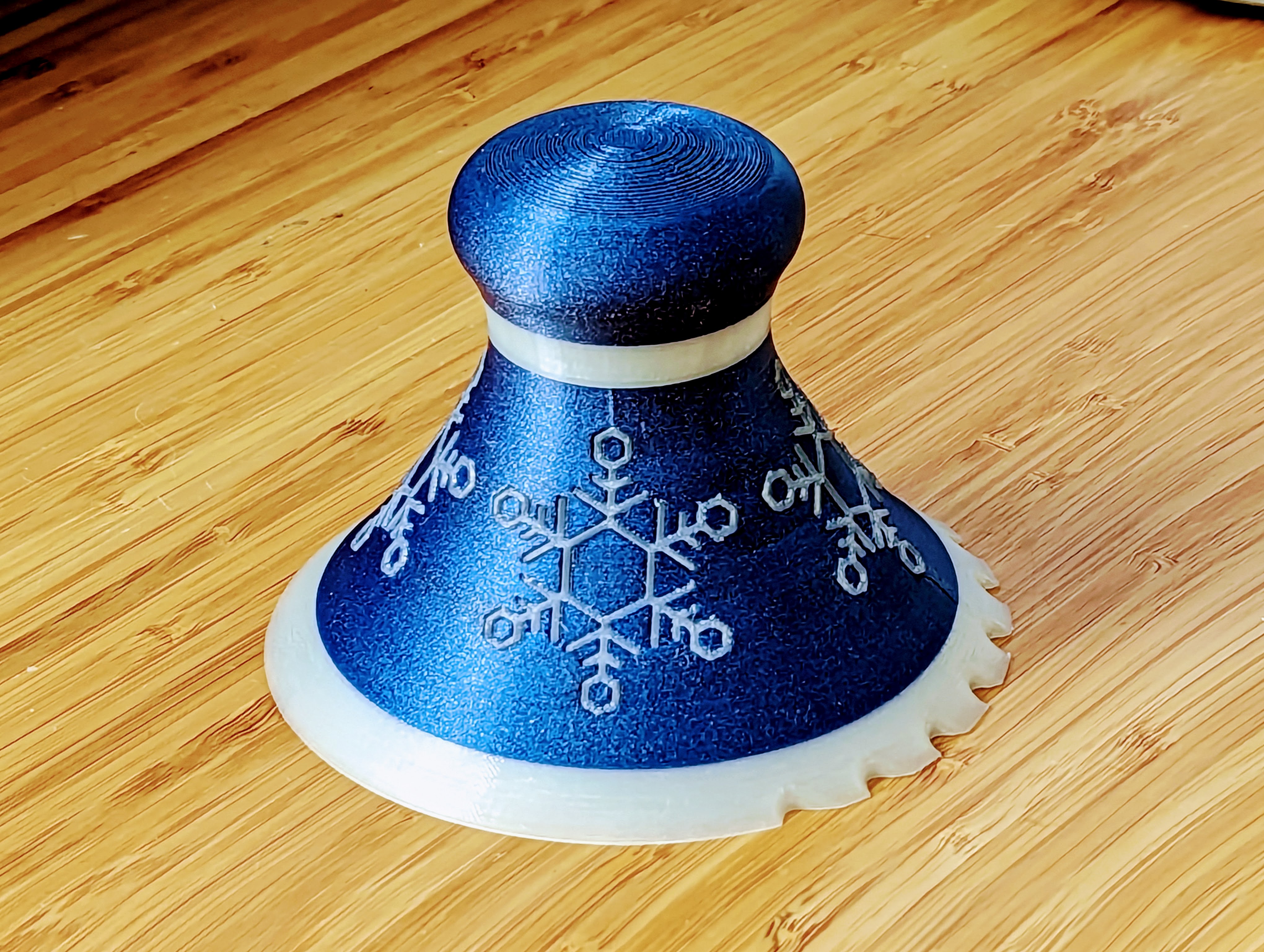 Festive Ice Scraper / Funnel Combo by Justin Download free STL model