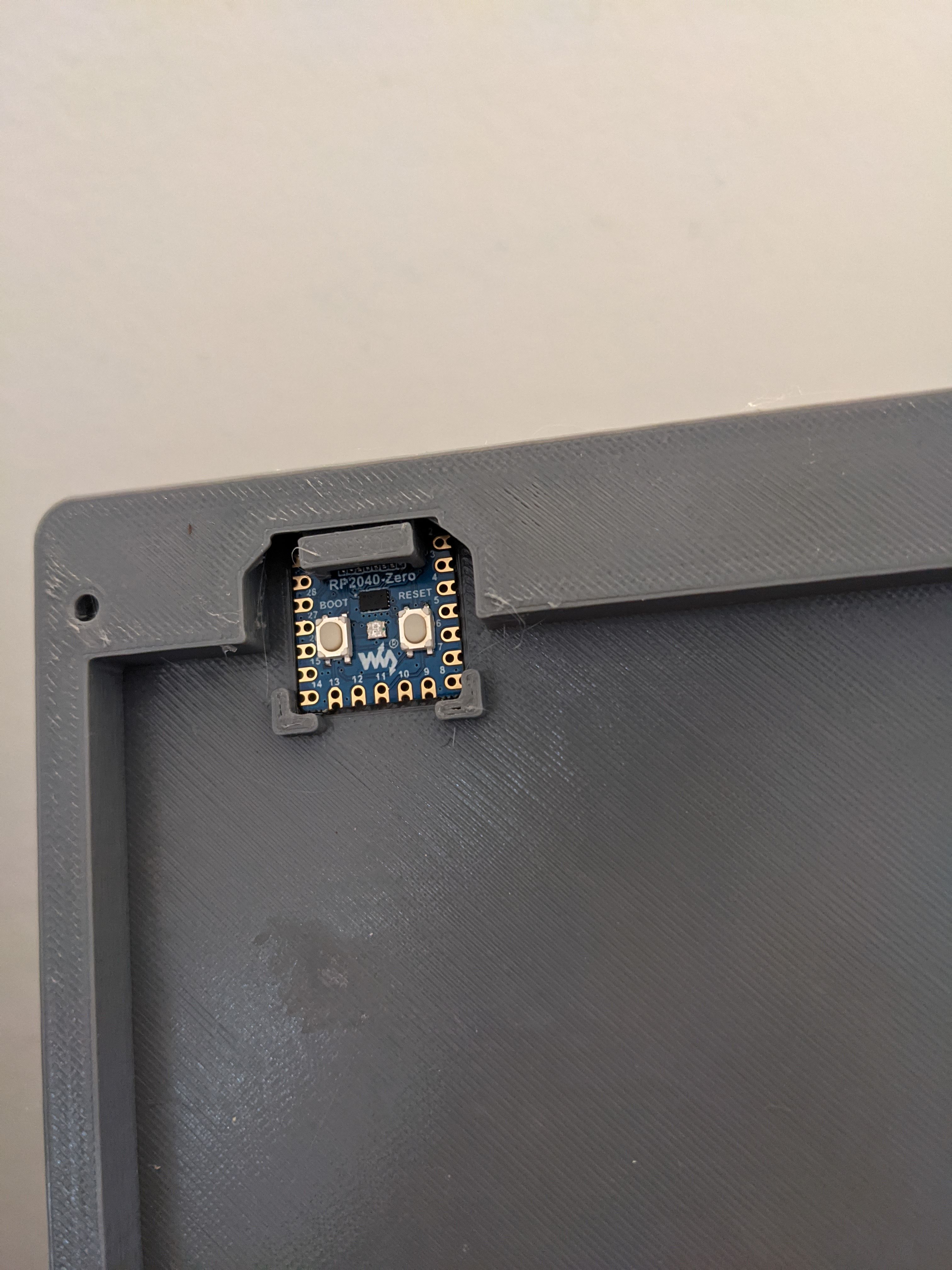 SiCK-68 with Waveshare RP2040-Zero microcontroller