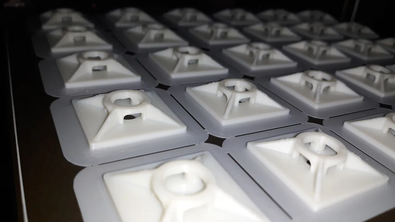 Cable clip by krab | Download free STL model | Printables.com
