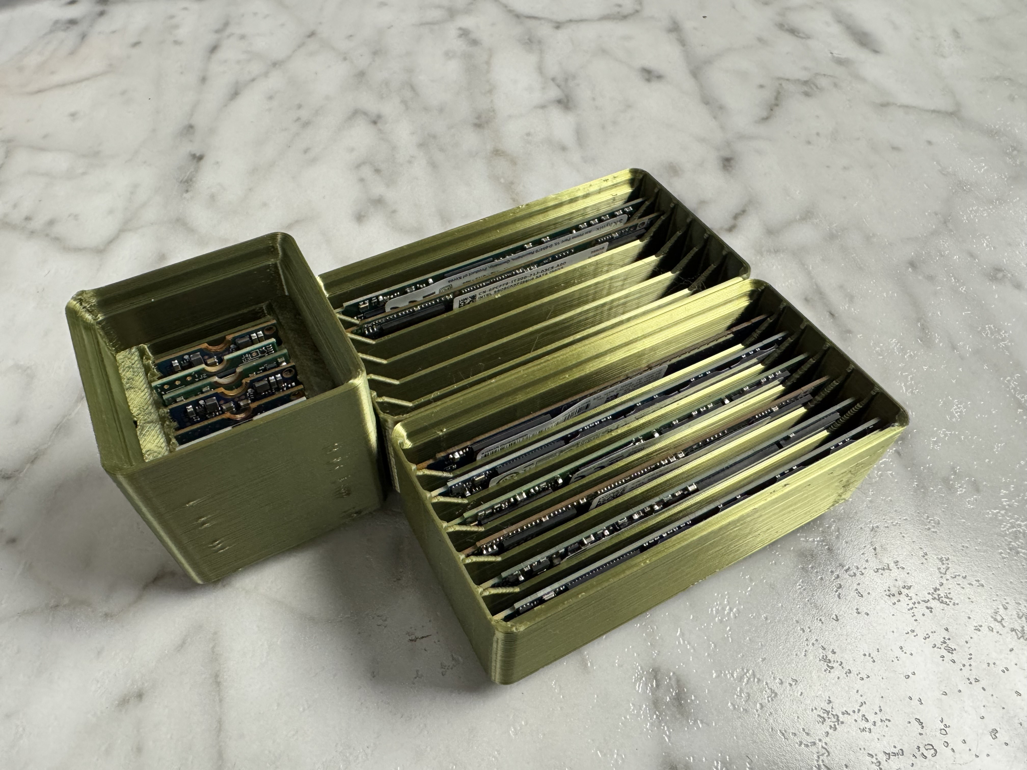 Gridfinity M.2 2230 & 2280 Stackable Holders