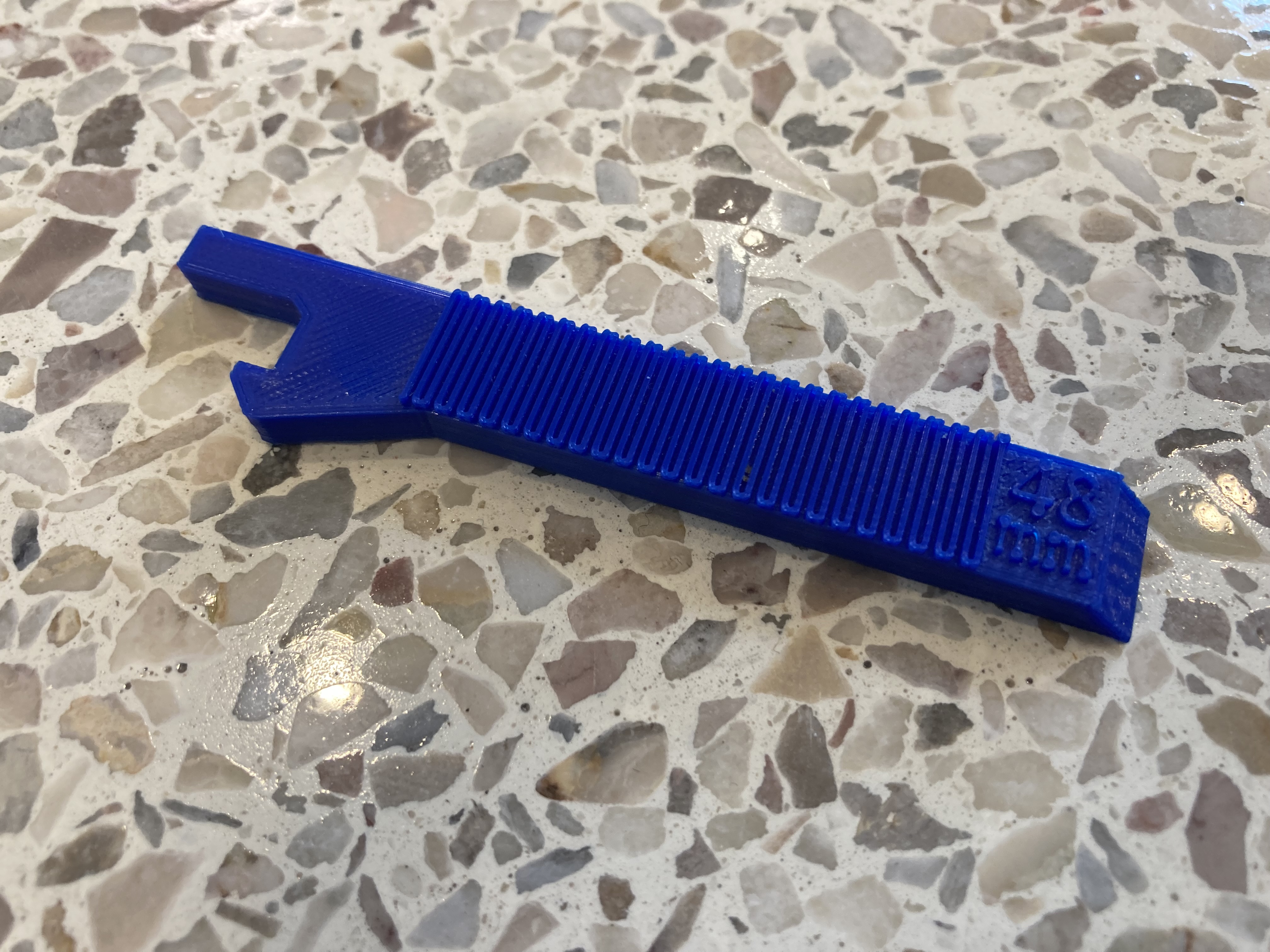 Miniatura 2 do modelo 3D Compact and Simple Multitool