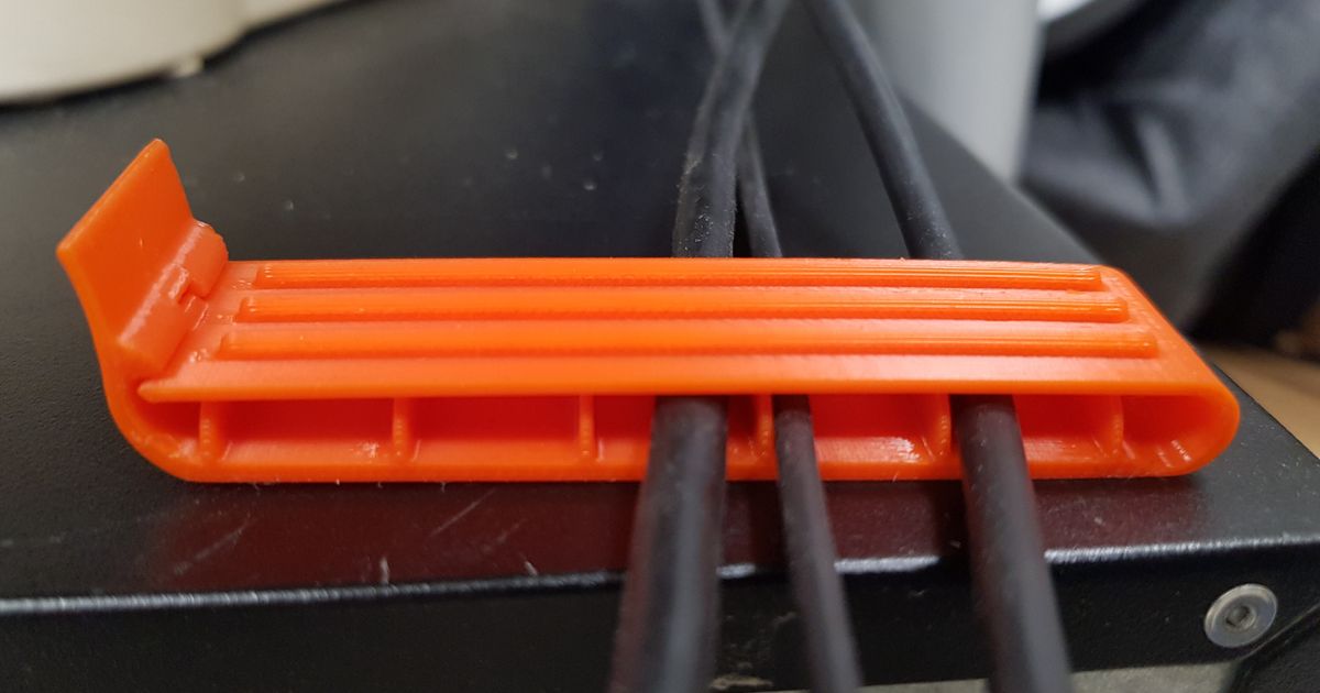 Cable clip by Emil Download free STL model