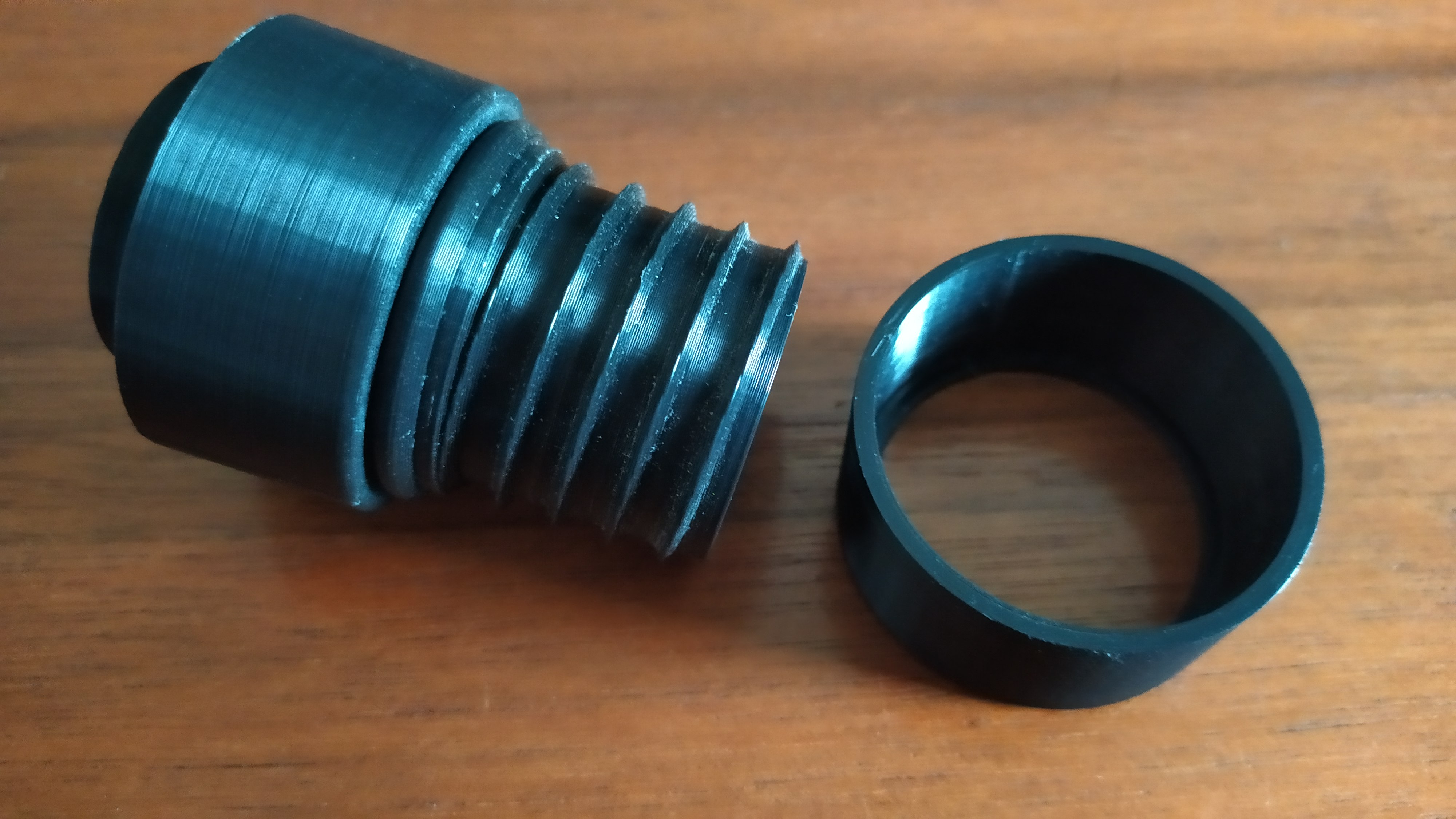 CONNECTION FOR TWO VACUUM CLEANER HOSES