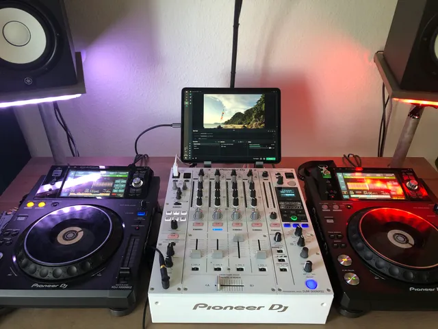 Tablet mount for Pioneer DJM 900 NXS2