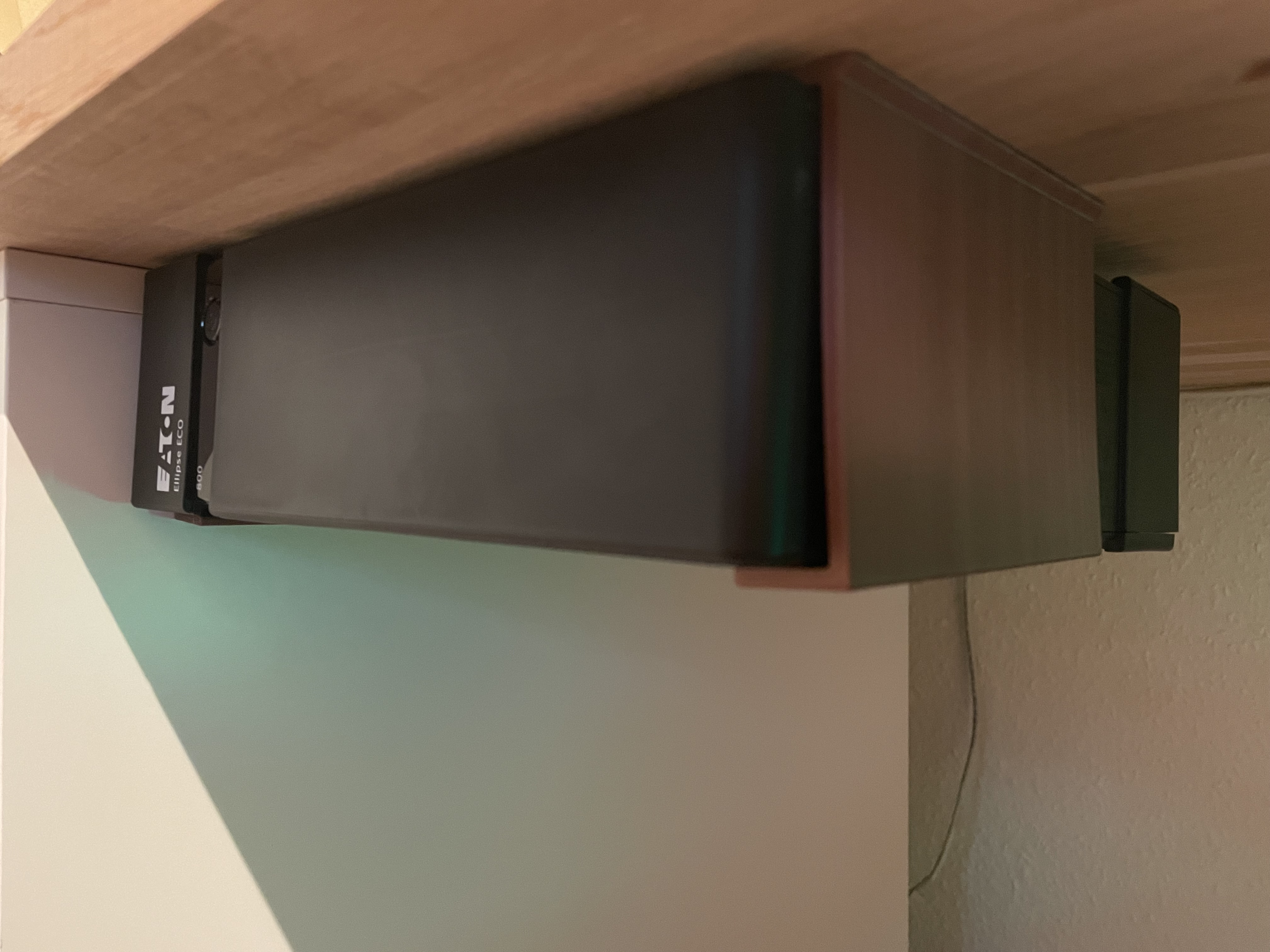 USV/ UPS Holder Eaton Ellipse Eco 800