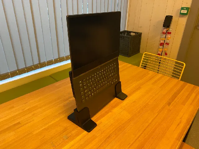 Lenovo Legion y740 vertical laptop stand