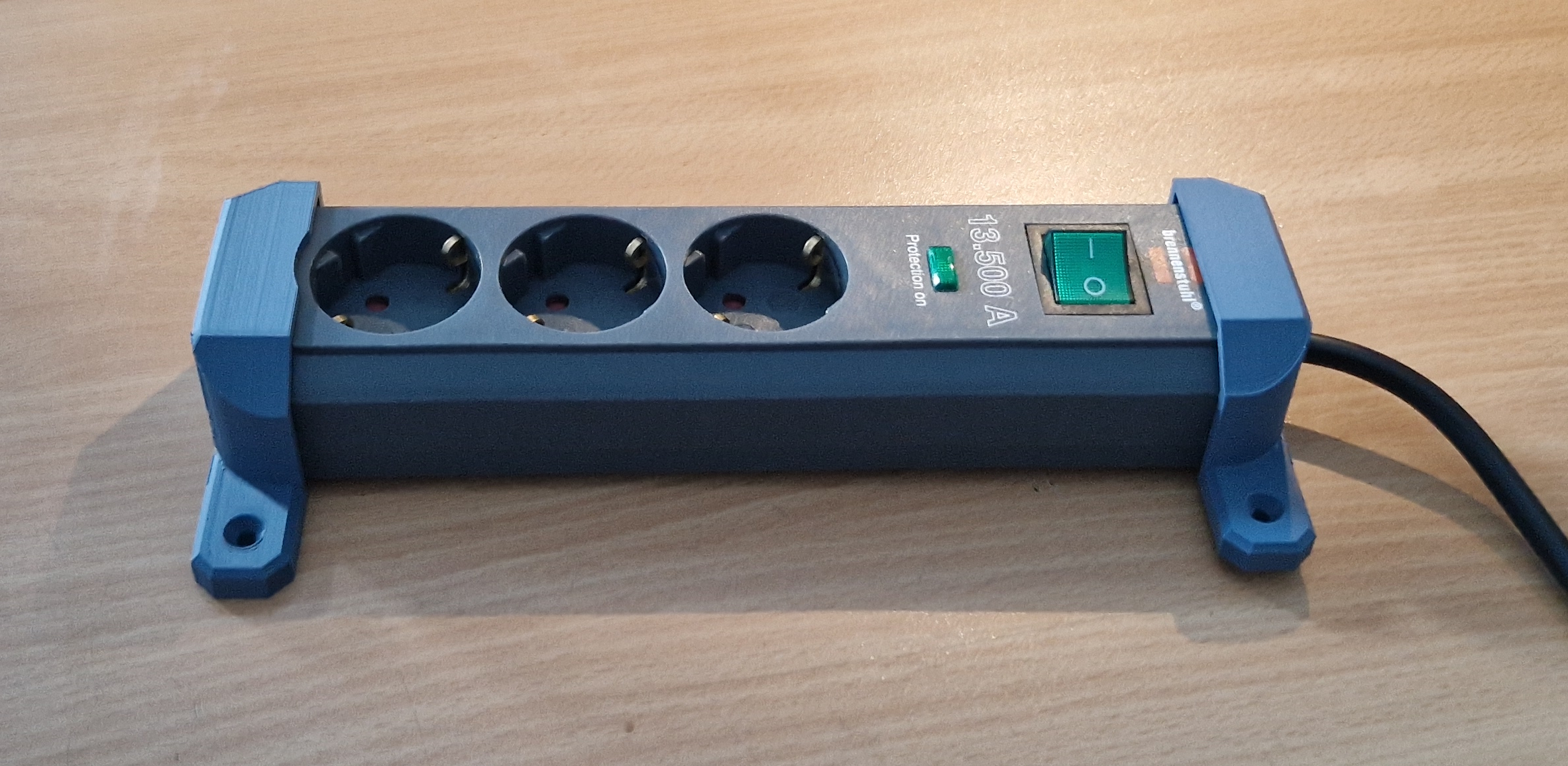 Brennenstuhl powerstrip mount (wall/underdesk)