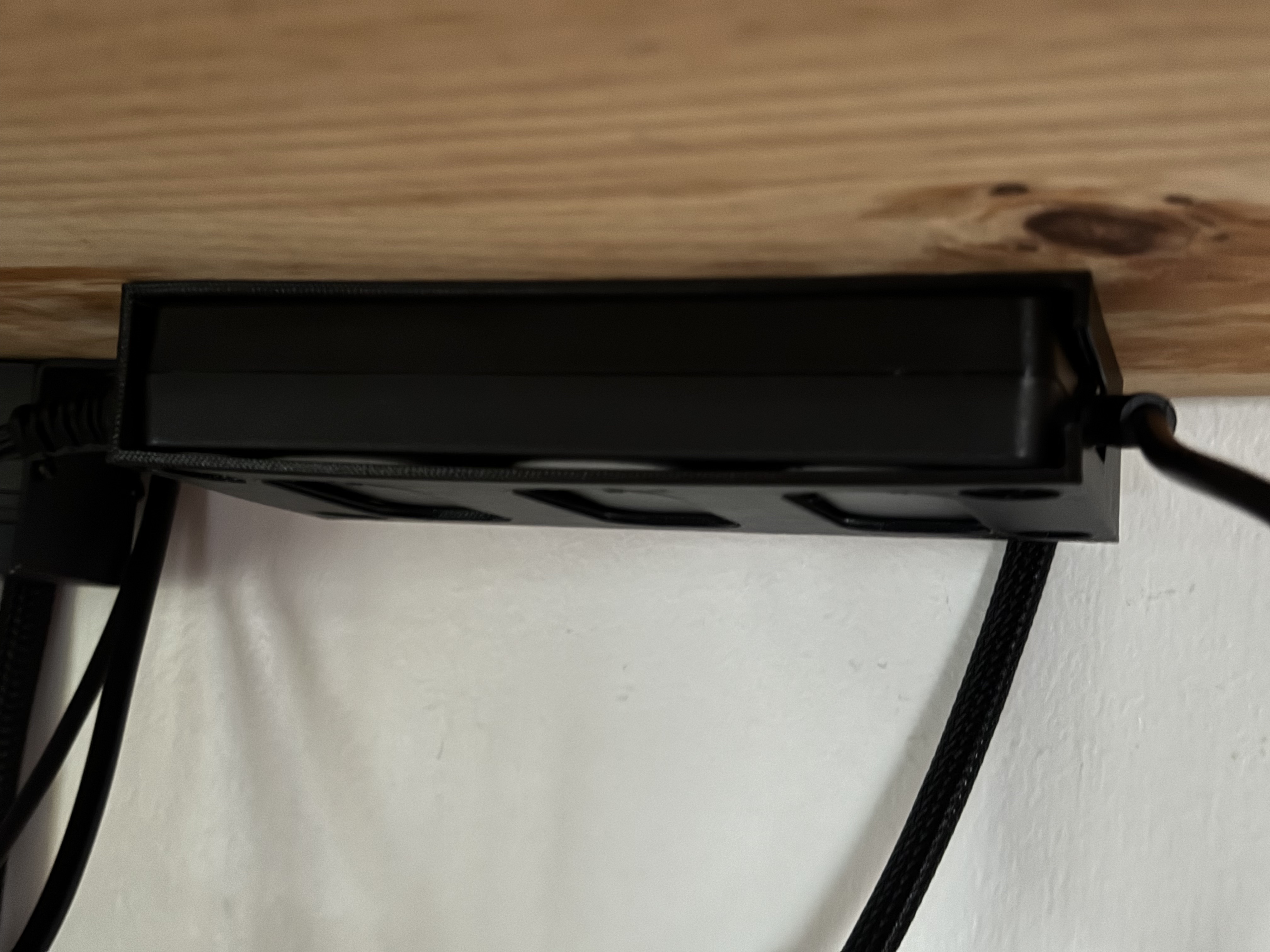 CallDigit TS4 Power supply under desk mount