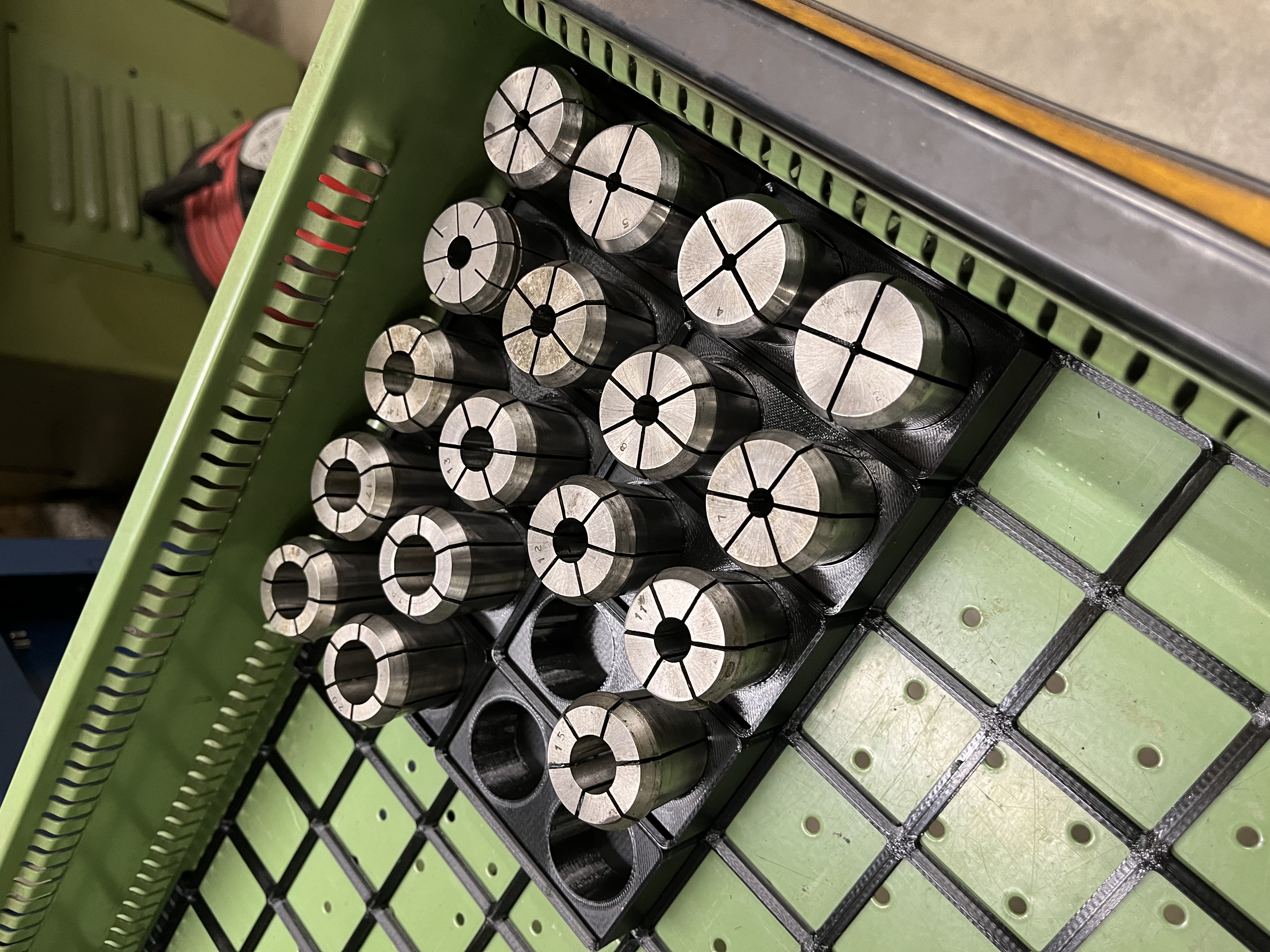 OZ 444E Gridfinity Collet Bin