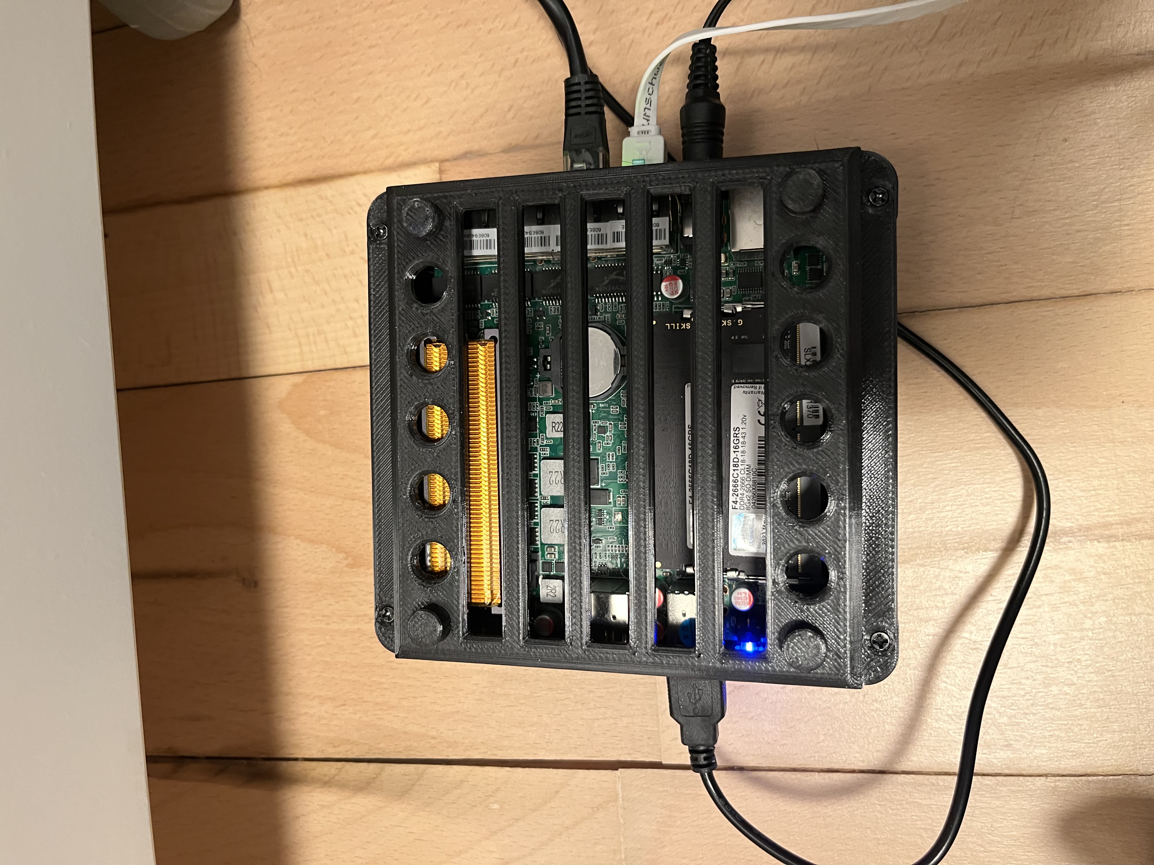 Extenden bottom for N5105 mini pc Pfsense box