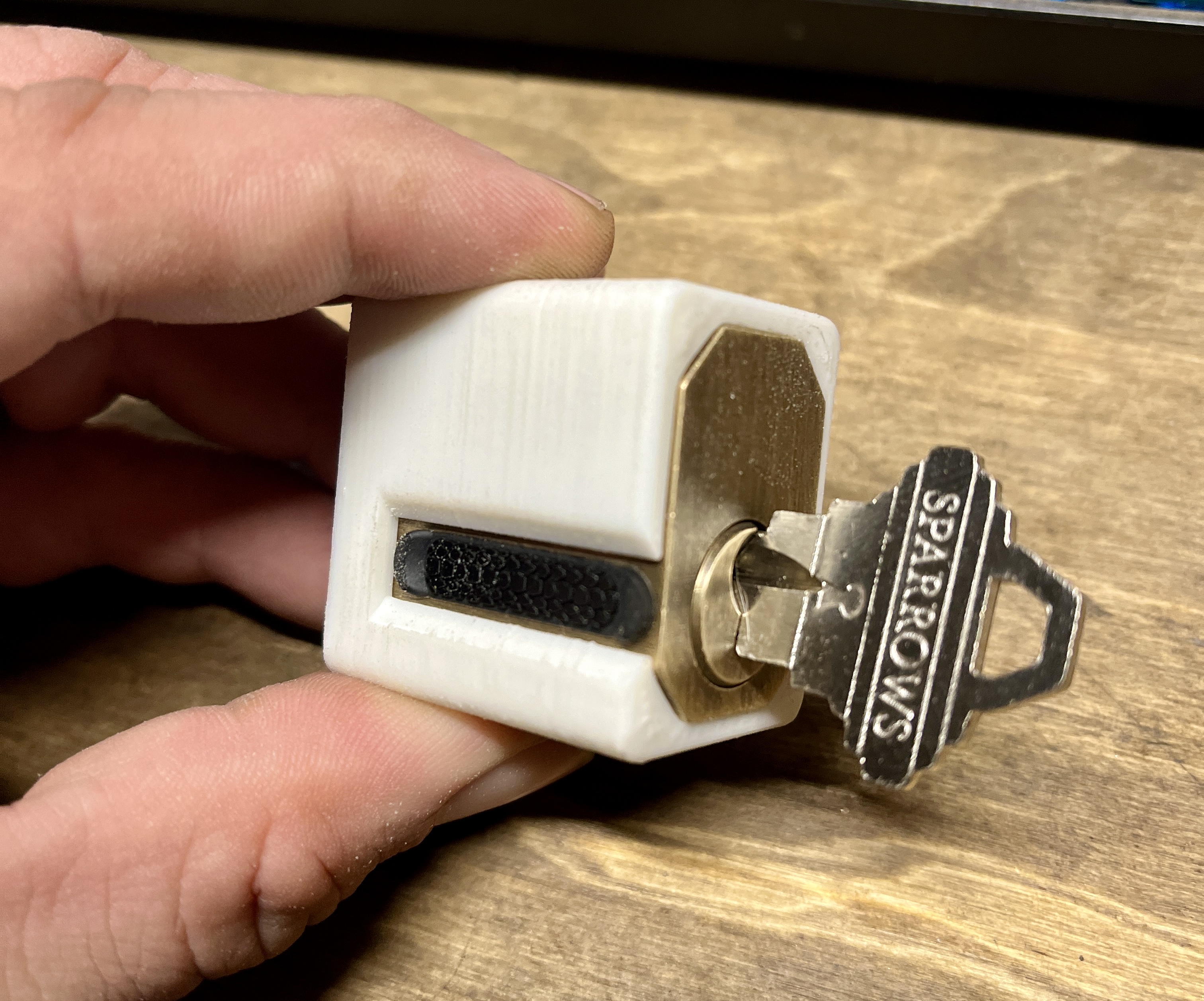 Sparrows Sidewinder Holder