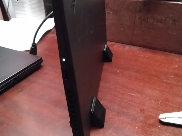 Vertical Laptop Stand - ThinkPad X1